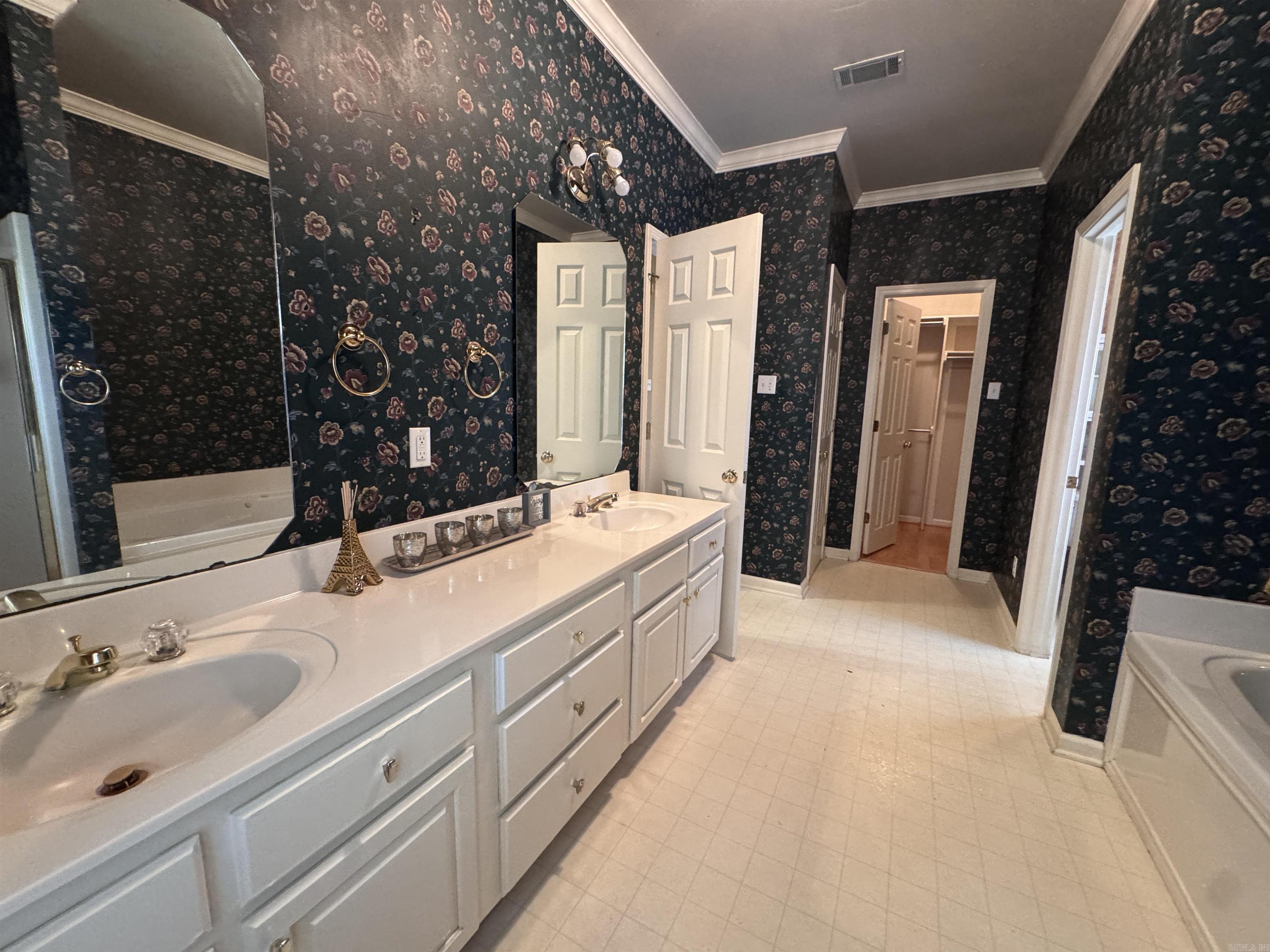 LEXINGTON PARK - Residential