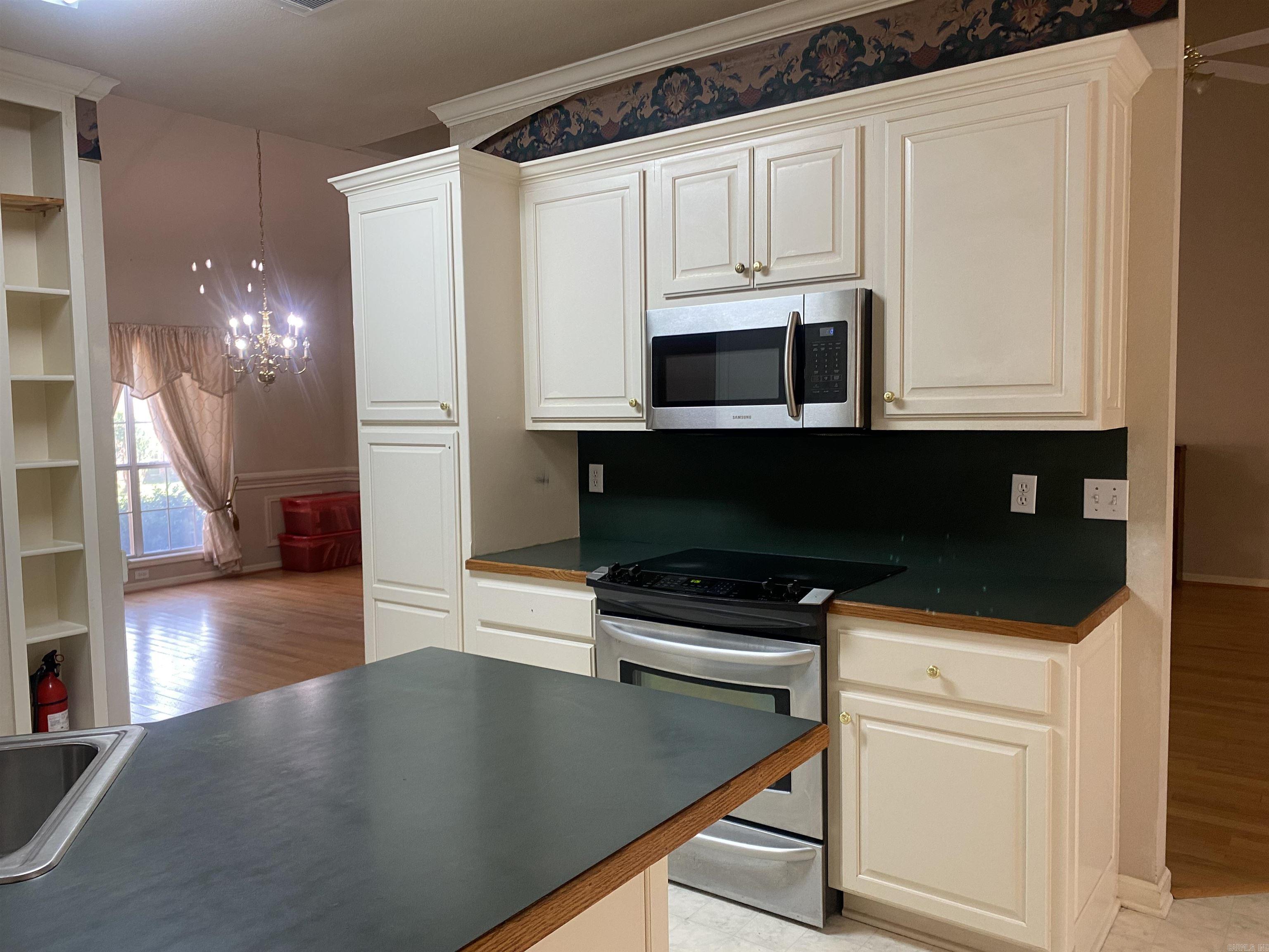 LEXINGTON PARK - Residential