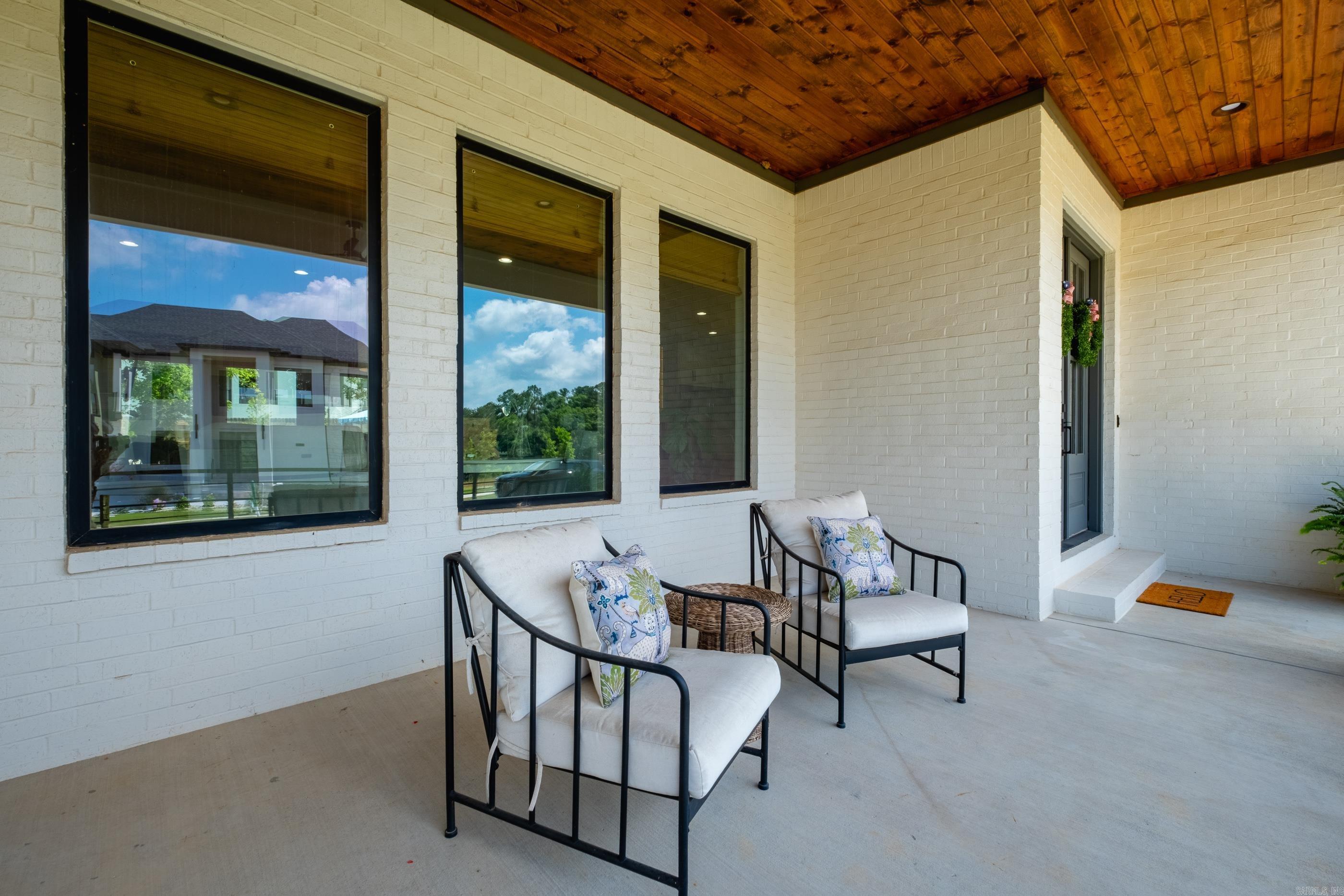 CHENAL VALLEY "FALSTONE COURT" - Residential