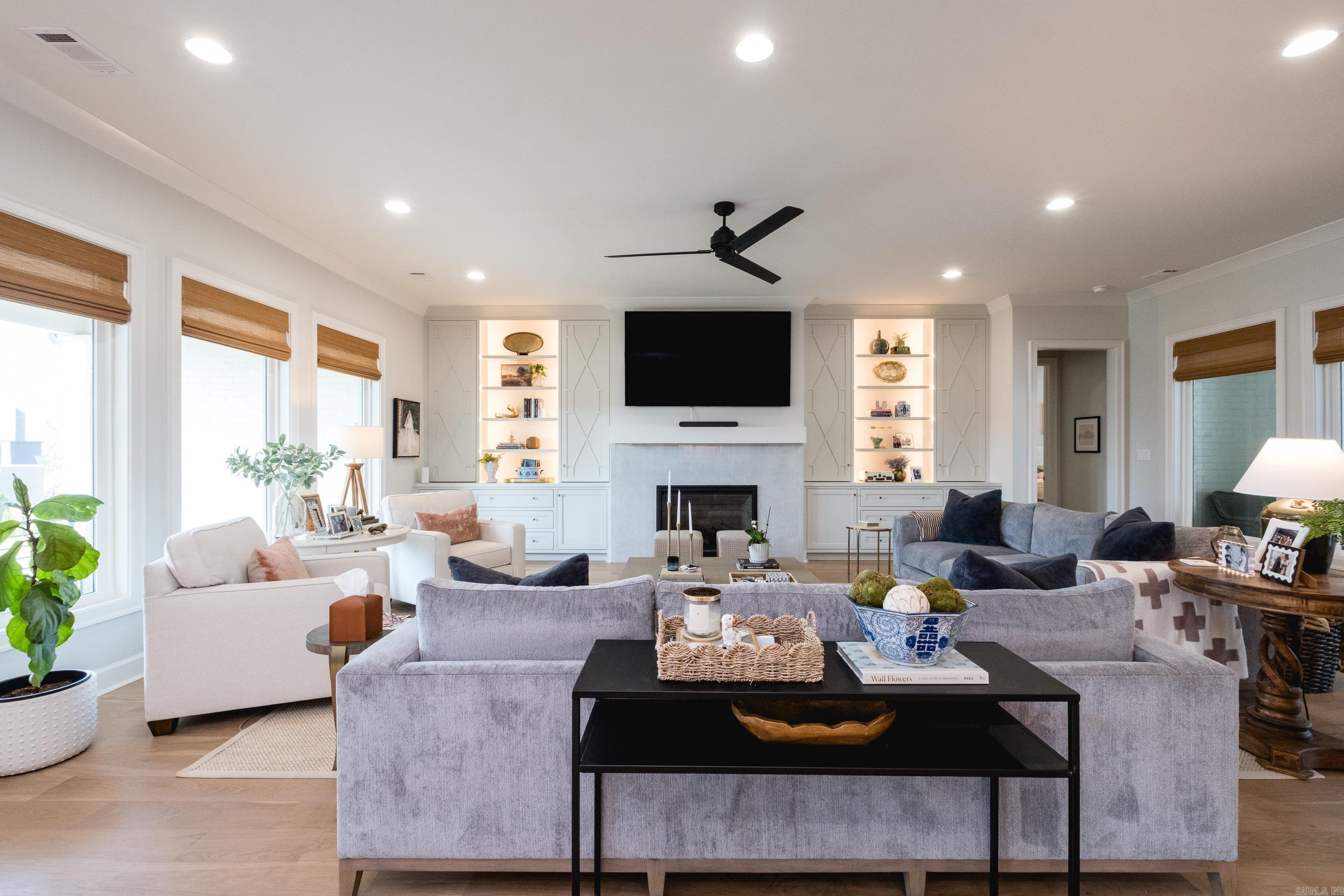 CHENAL VALLEY "FALSTONE COURT" - Residential