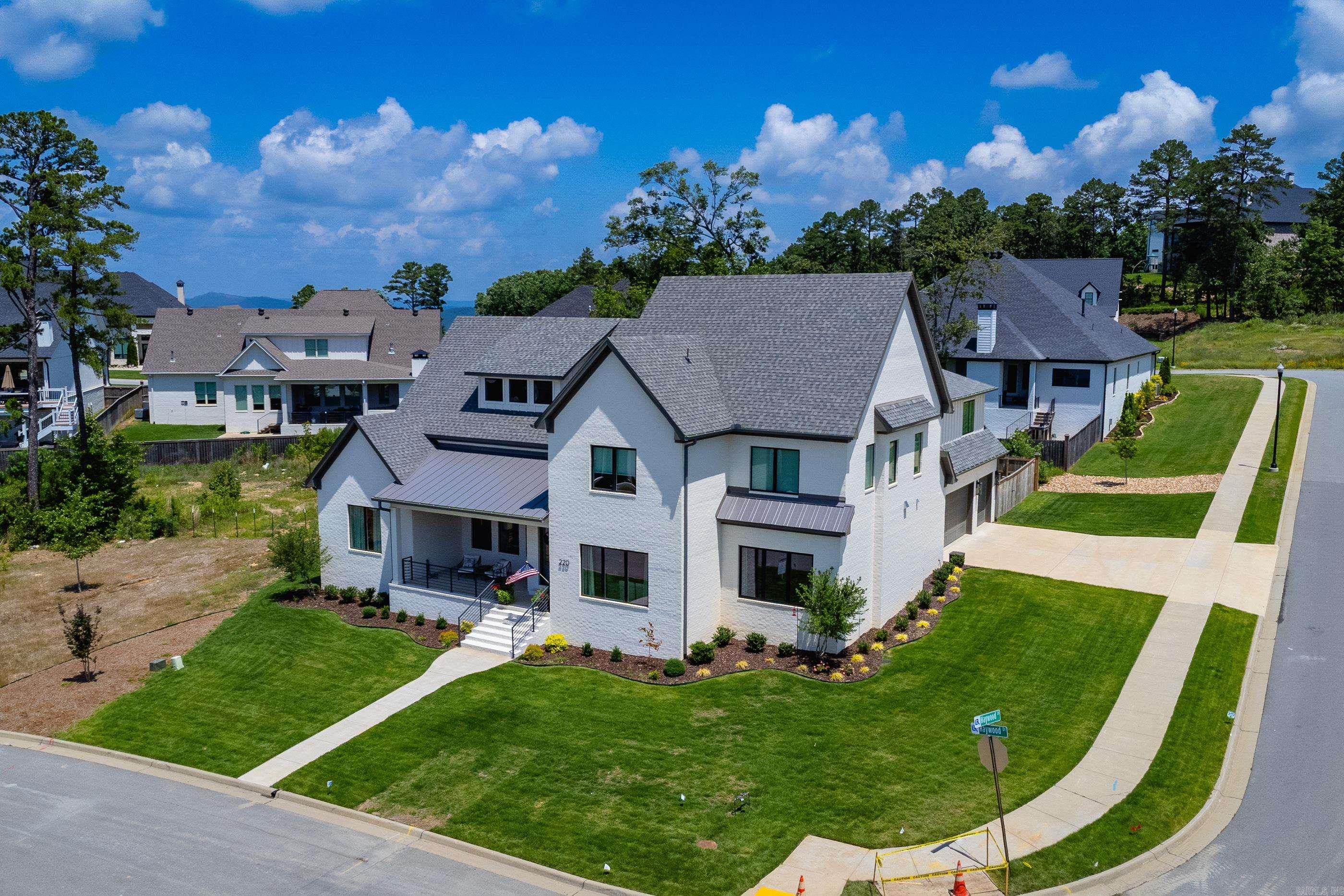 CHENAL VALLEY "FALSTONE COURT" - Residential