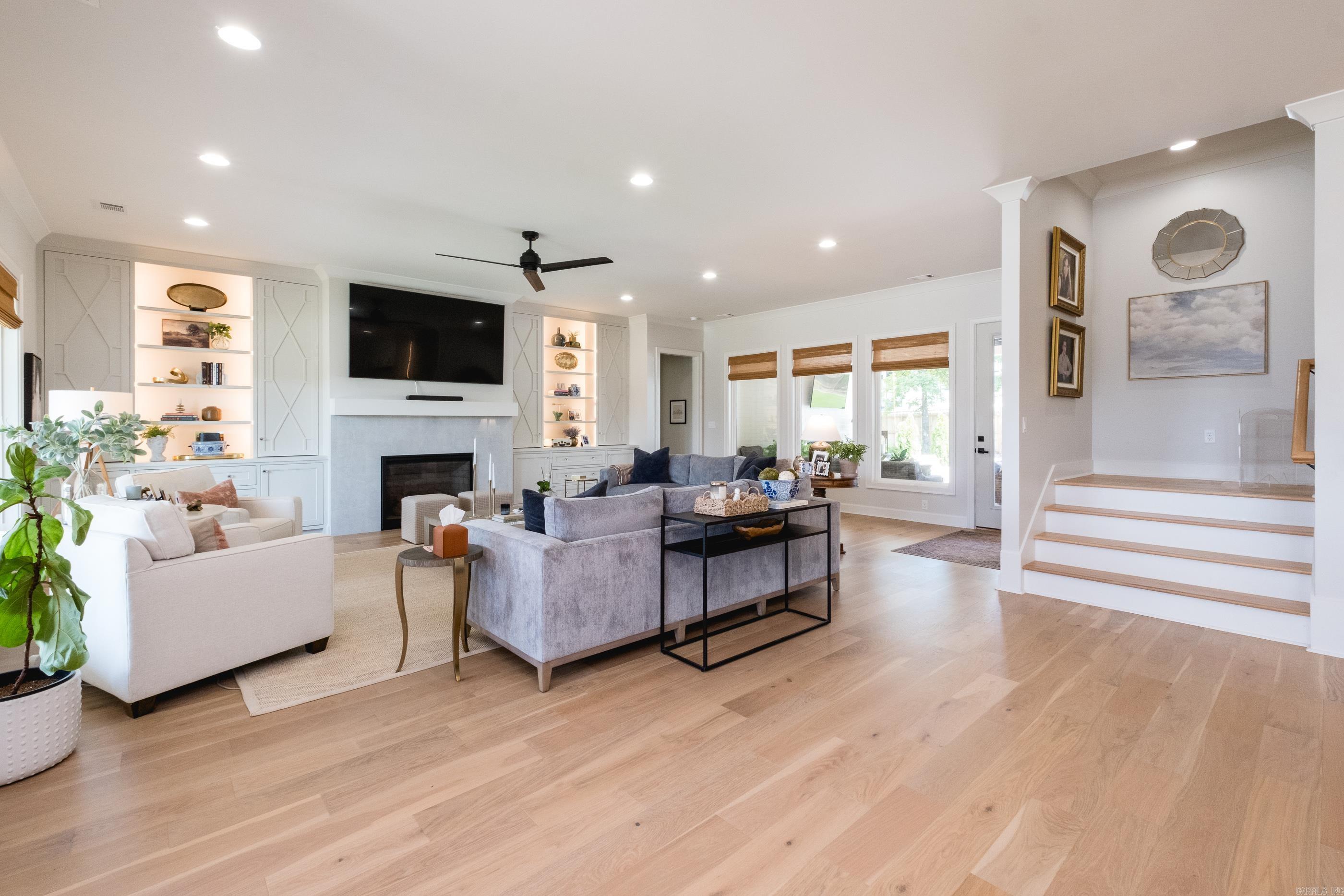 CHENAL VALLEY "FALSTONE COURT" - Residential