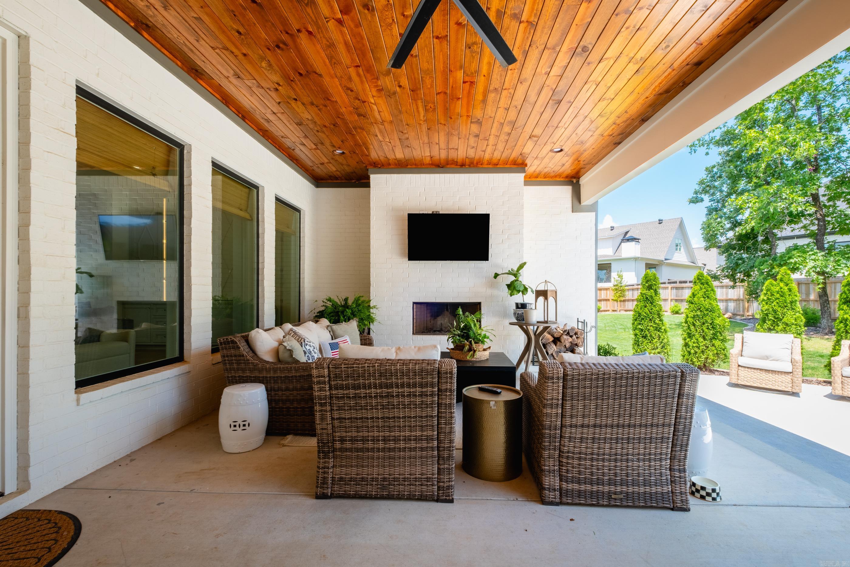 CHENAL VALLEY "FALSTONE COURT" - Residential