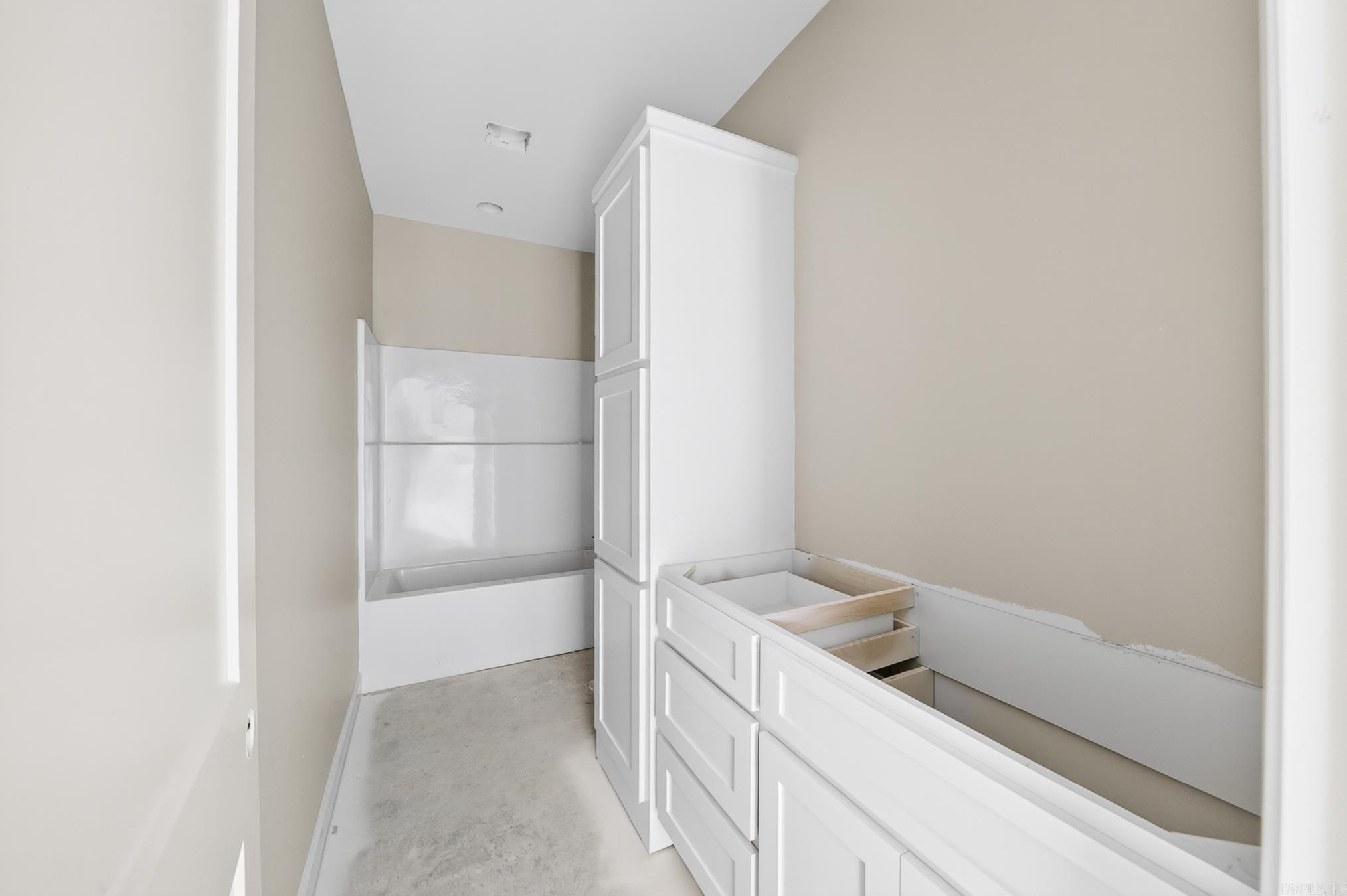 MILLERS GLENN - Residential
