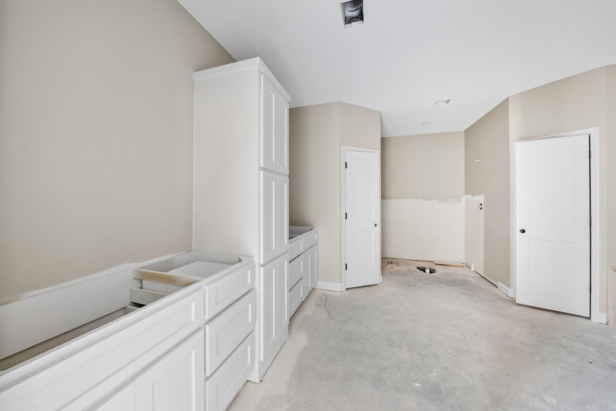 MILLERS GLENN - Residential