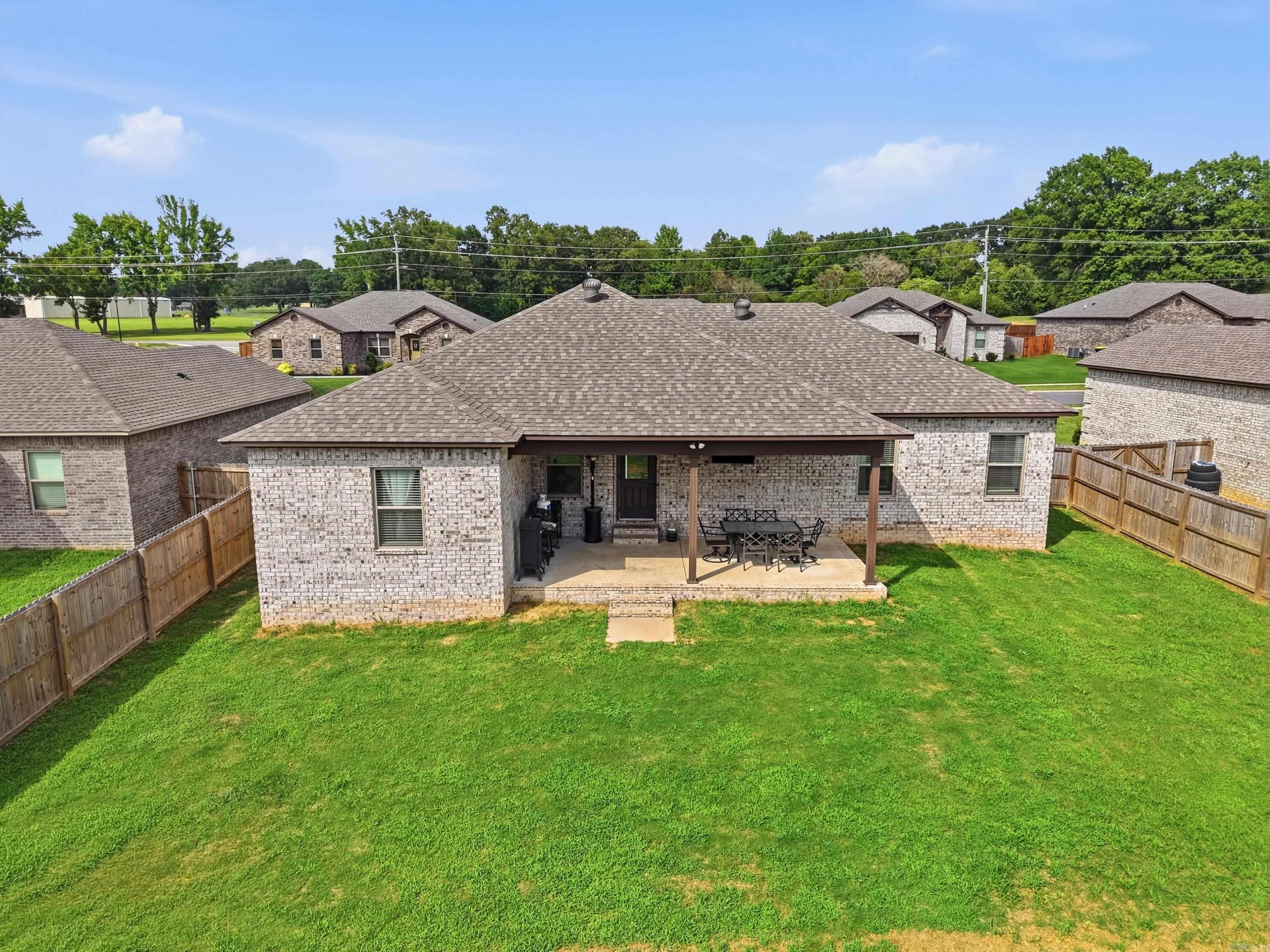 AUTUMN BROOKE - Residential