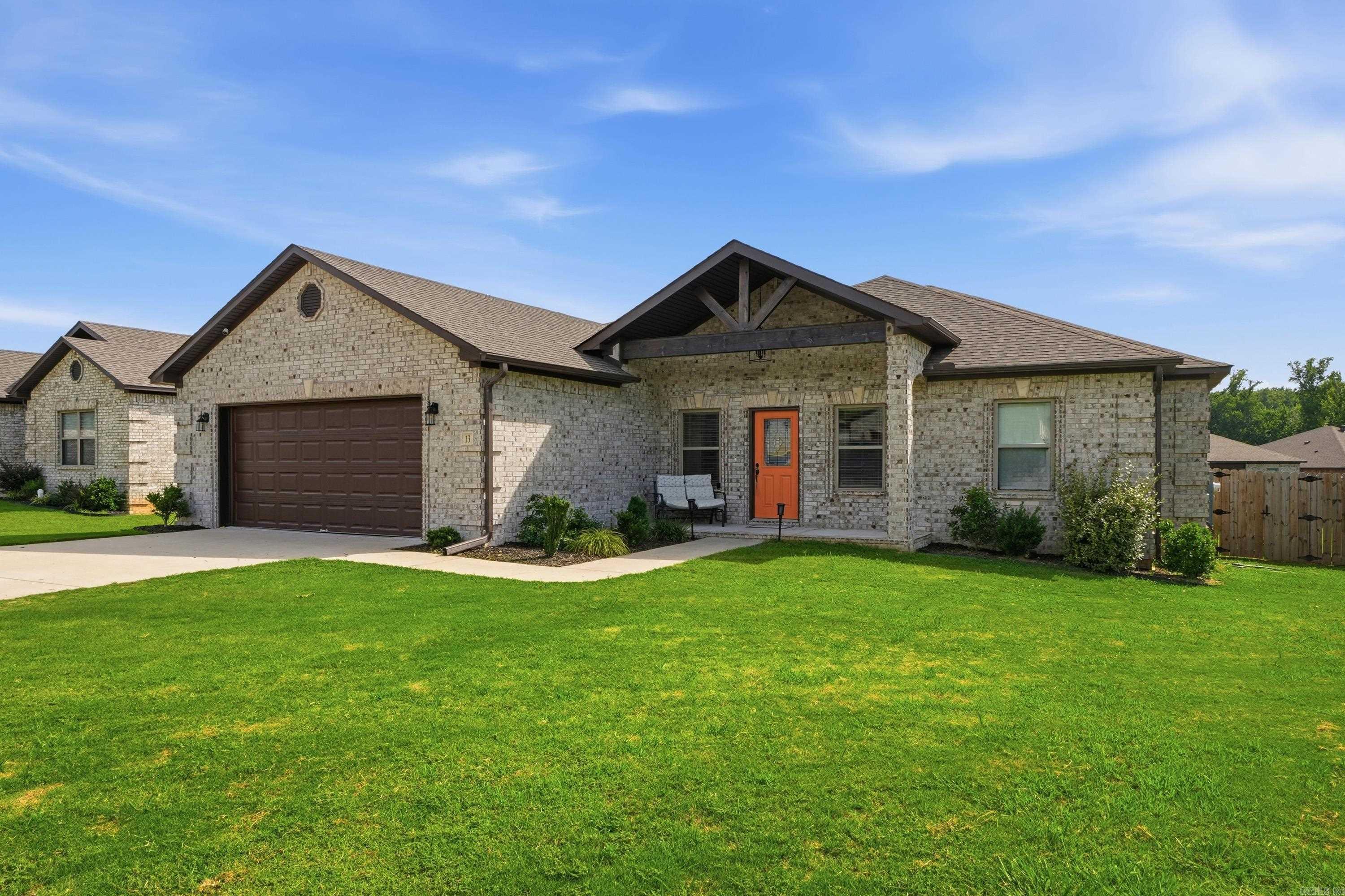 AUTUMN BROOKE - Residential