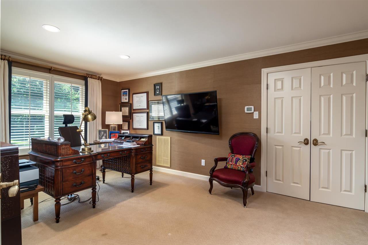 HICKORY CREEK - Residential