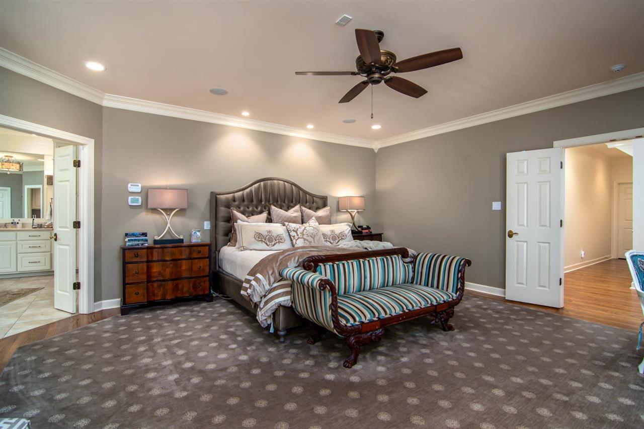 HICKORY CREEK - Residential