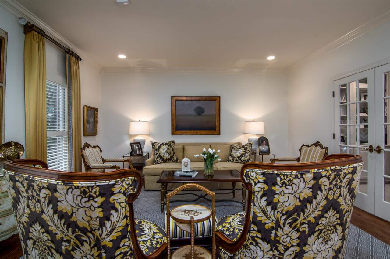 HICKORY CREEK - Residential