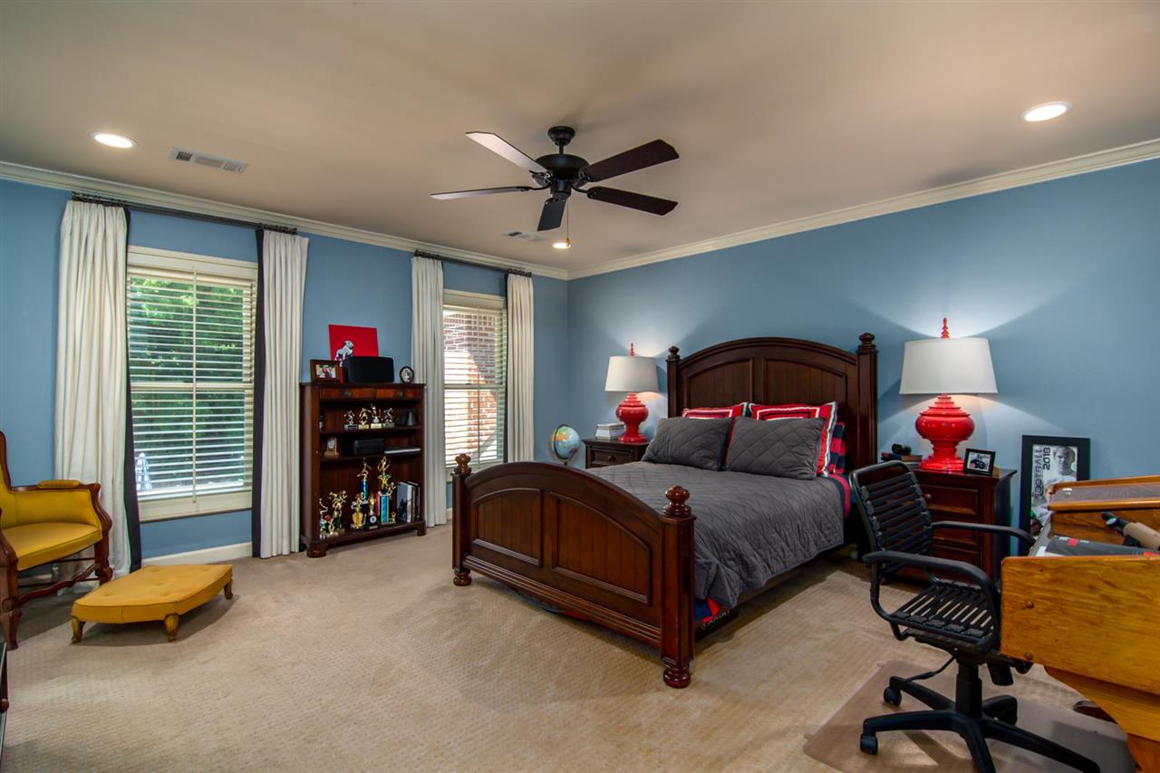 HICKORY CREEK - Residential