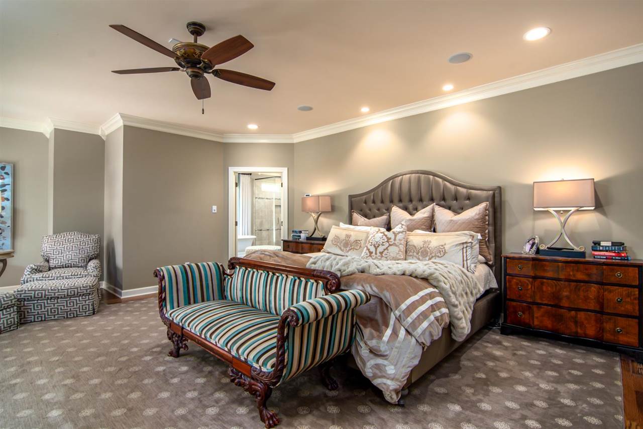 HICKORY CREEK - Residential