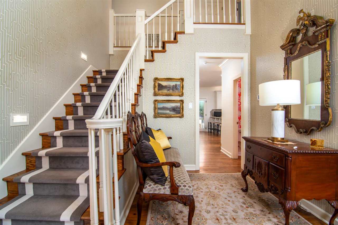 HICKORY CREEK - Residential