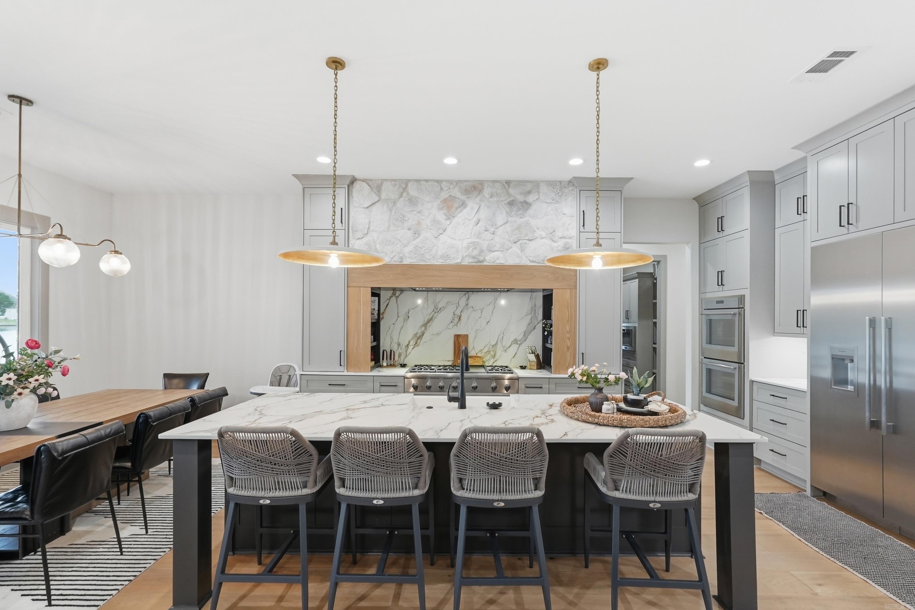 THE POINTE HURRICANE ESTATES - Residential