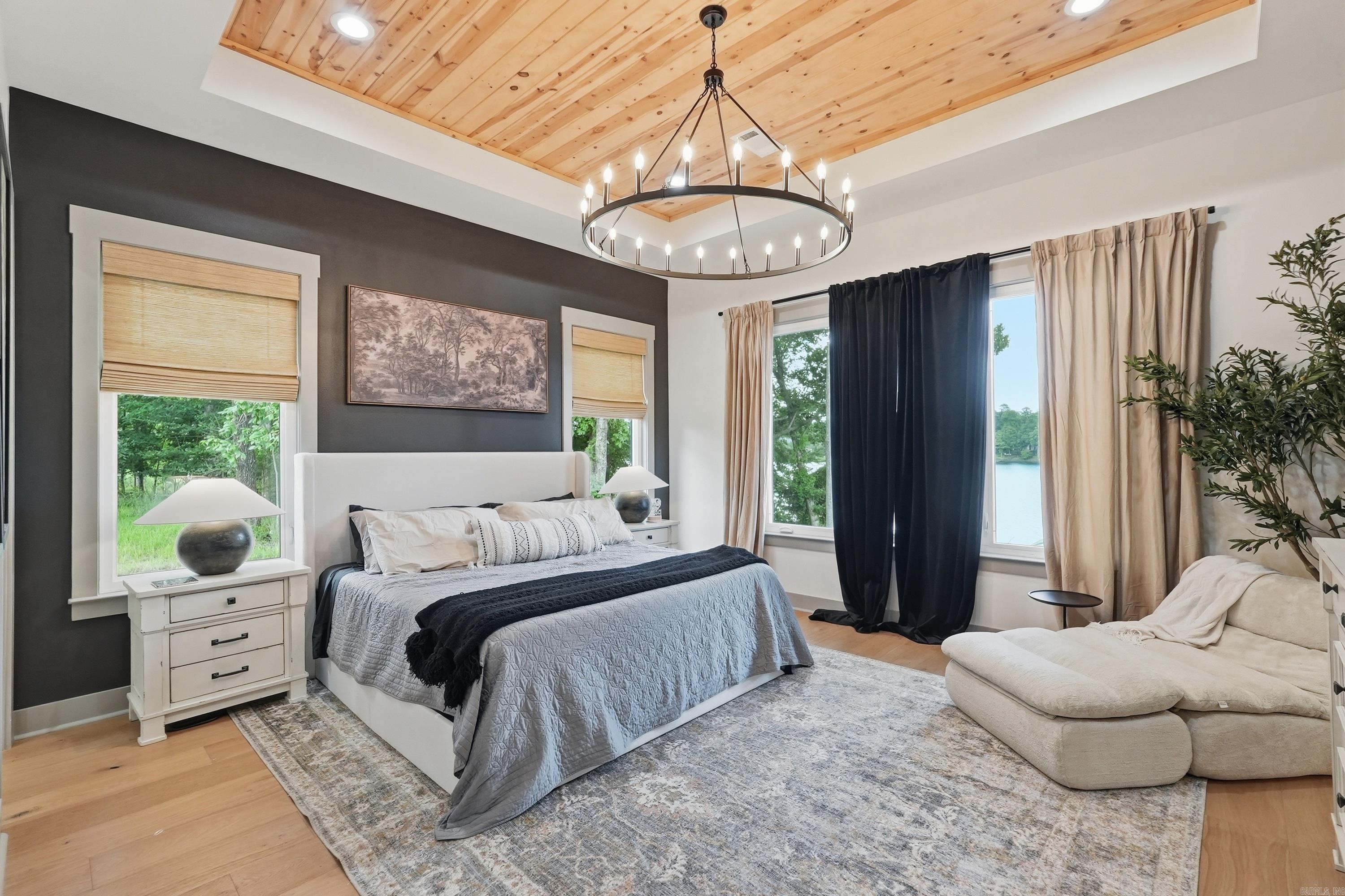 THE POINTE HURRICANE ESTATES - Residential