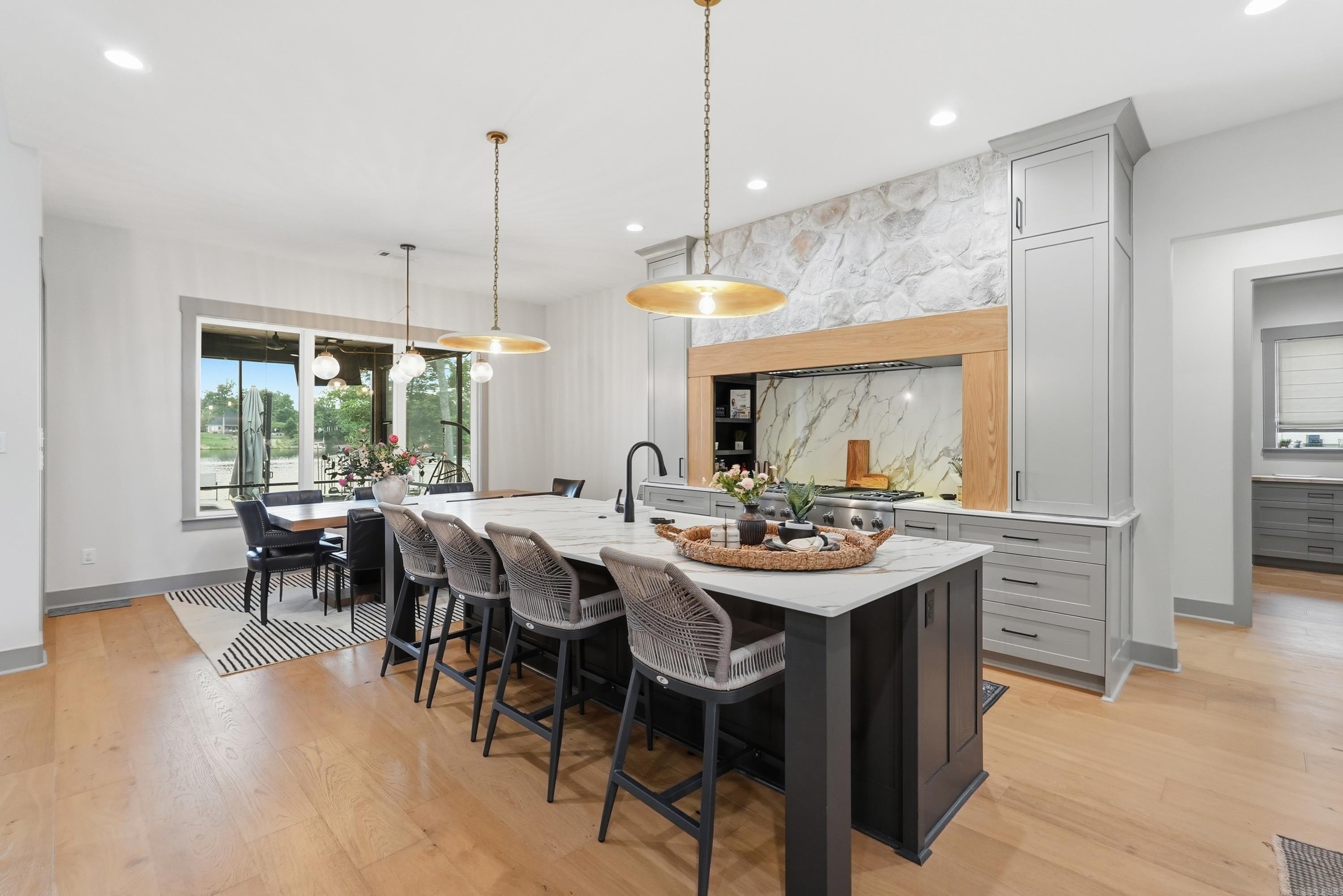THE POINTE HURRICANE ESTATES - Residential