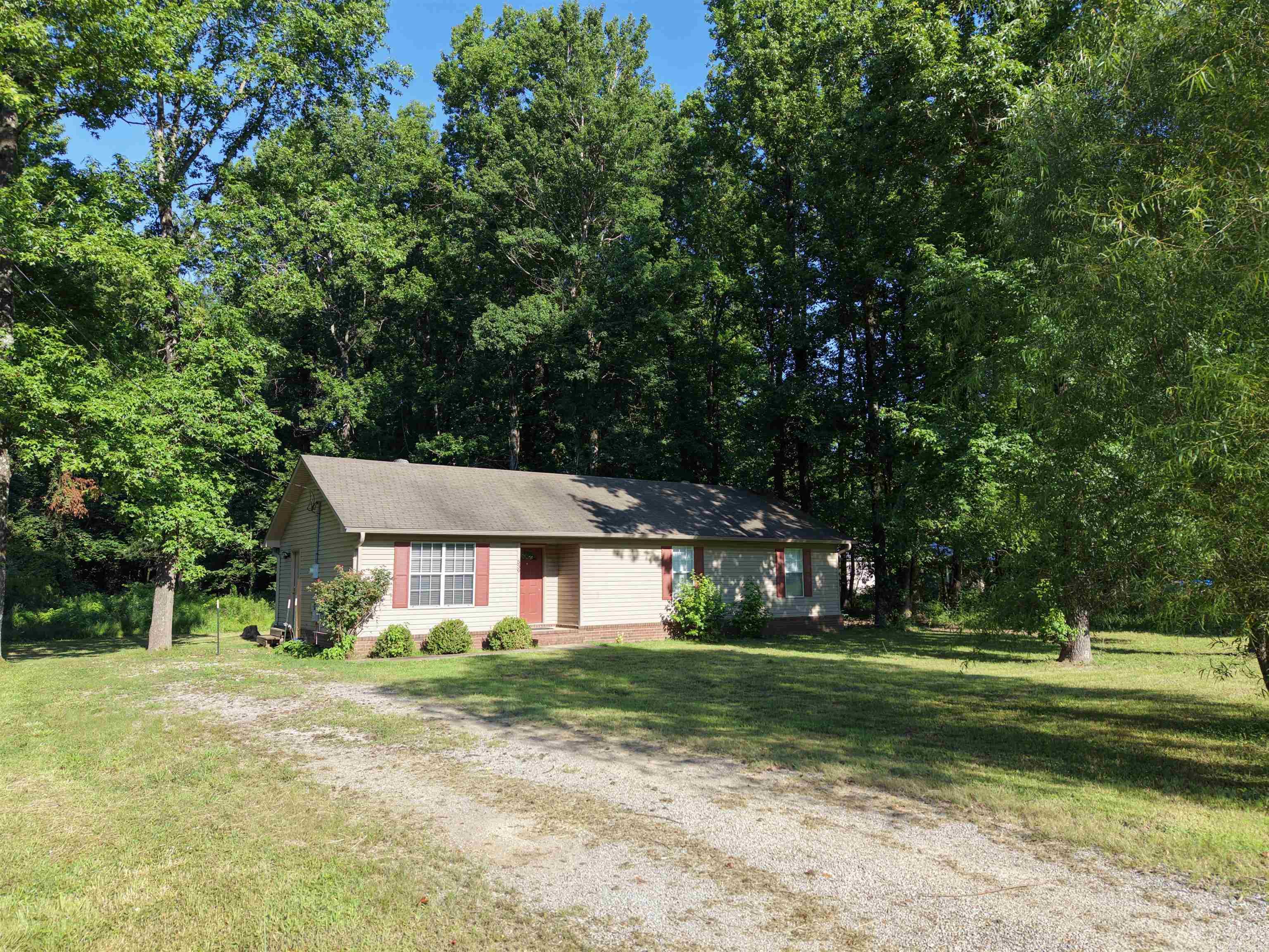 WOOD TRACE FIRST - Residential