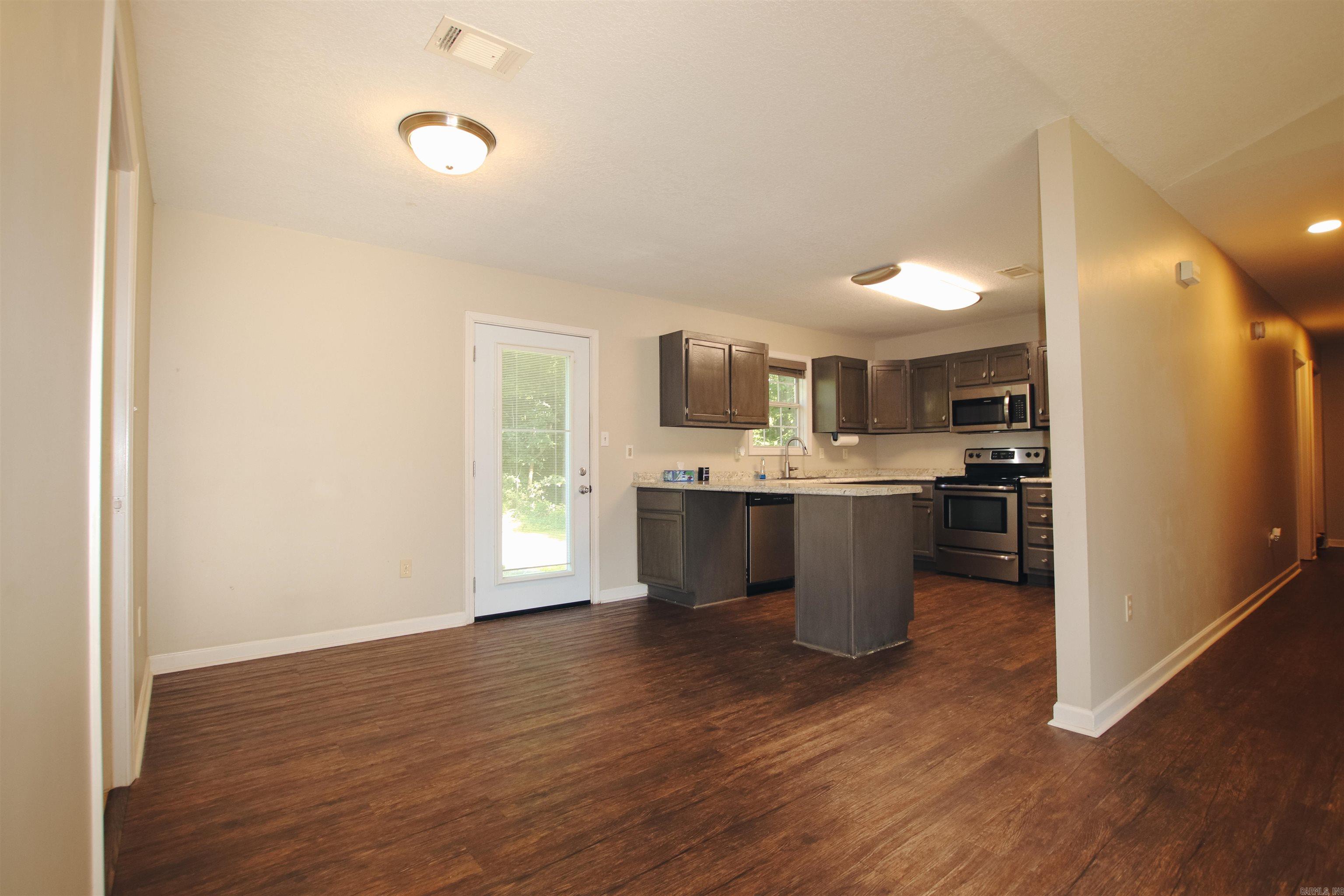 WOOD TRACE FIRST - Residential