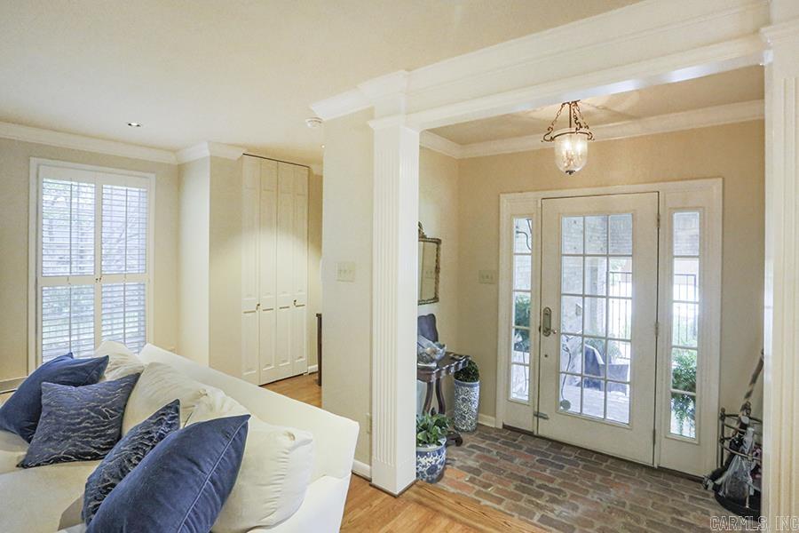 NEWTONS - Residential