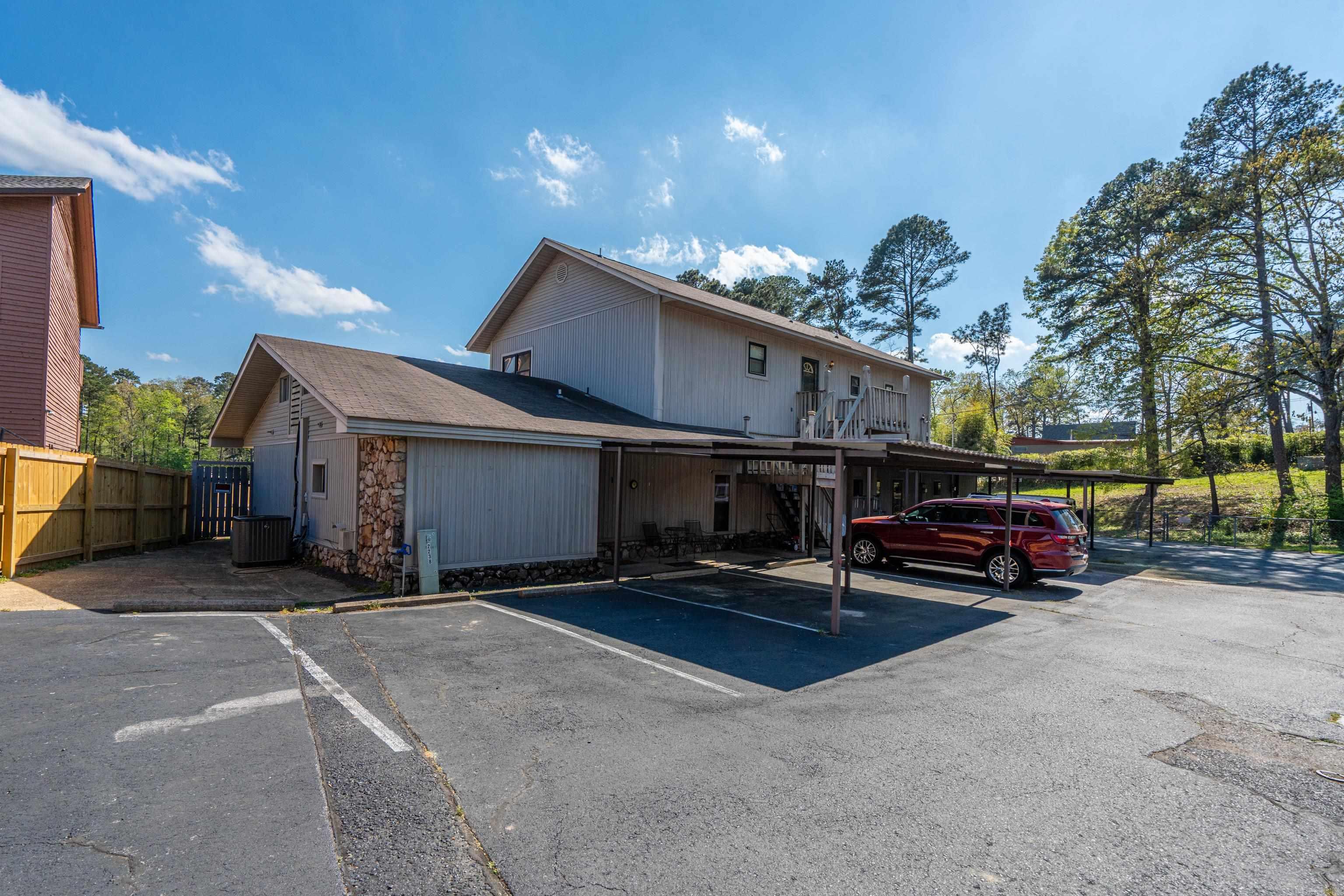 8-3S-19W Unplatted Hot S - Residential Income