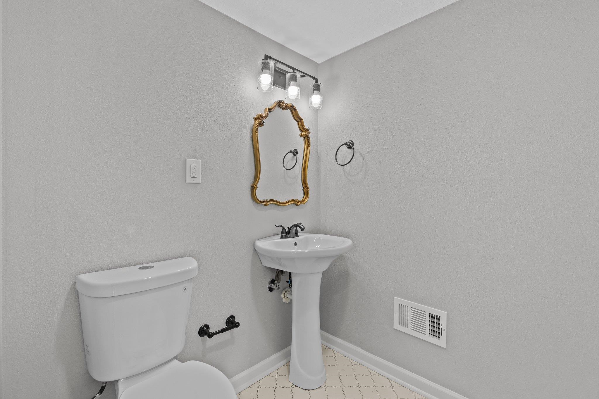 WALNUT VALLEY - Residential