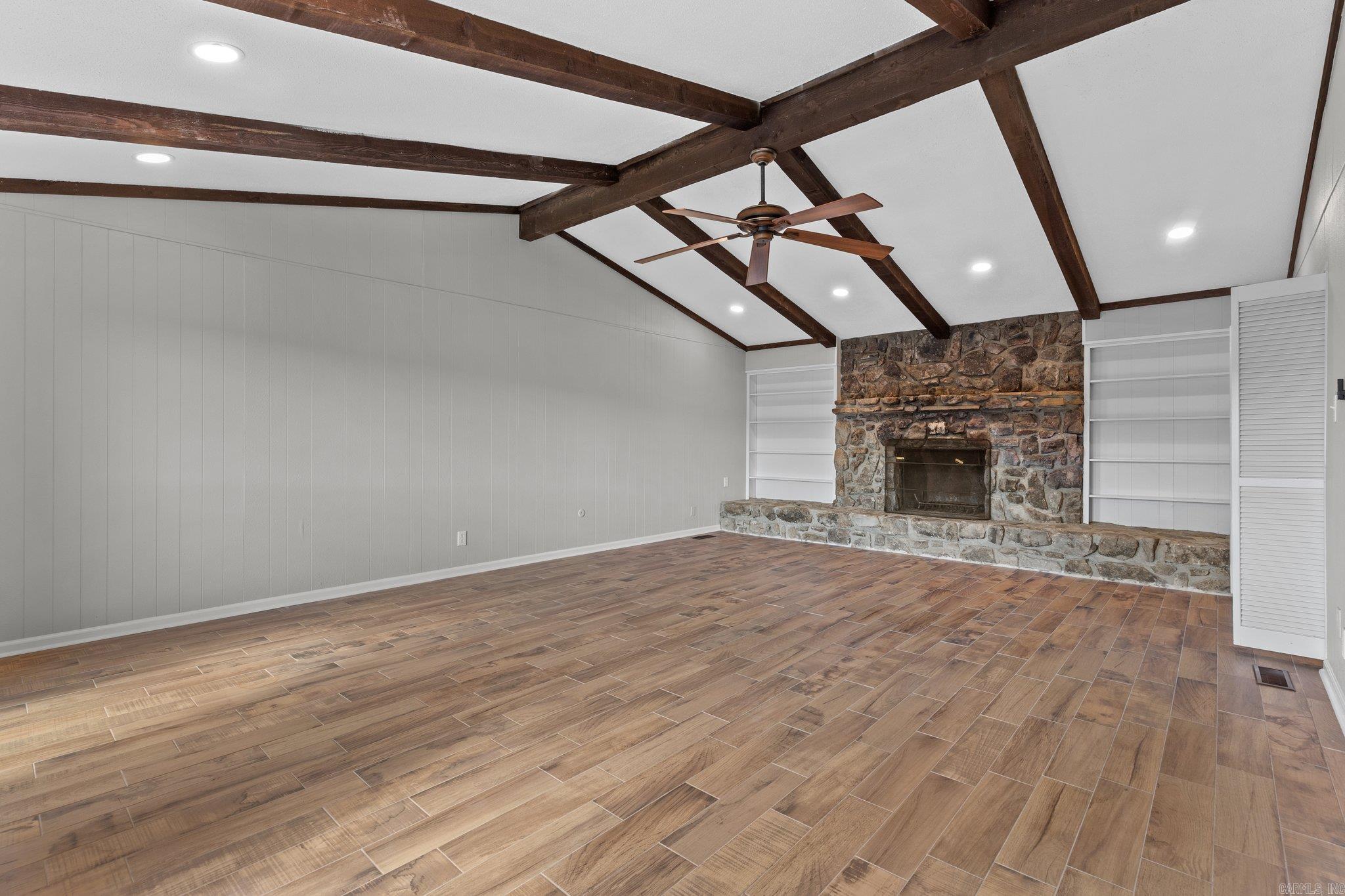 WALNUT VALLEY - Residential