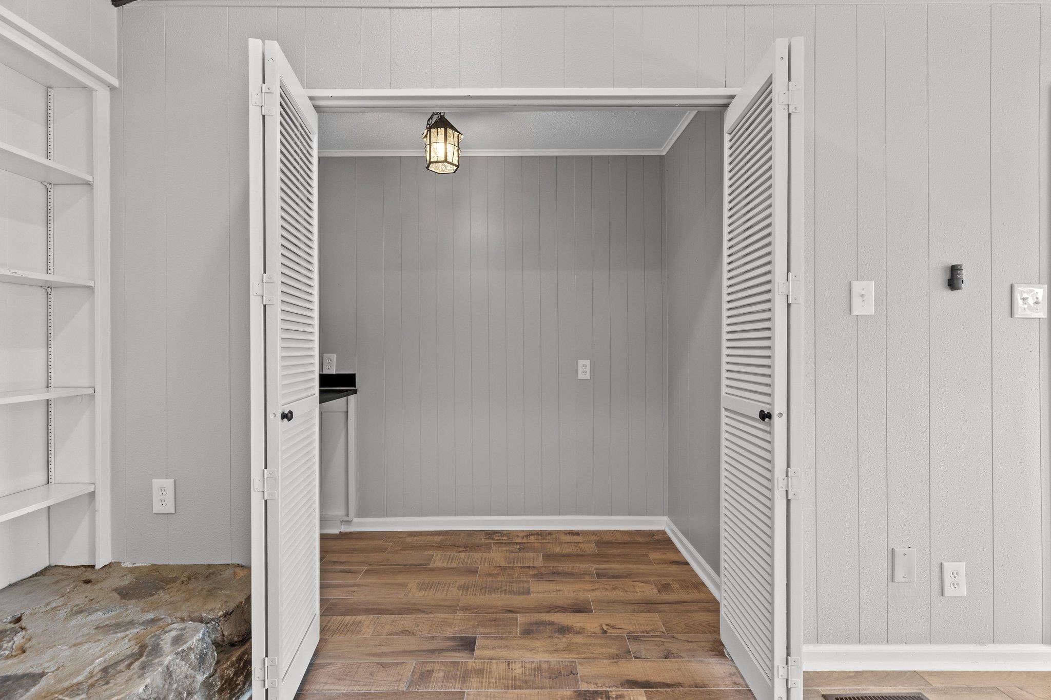 WALNUT VALLEY - Residential