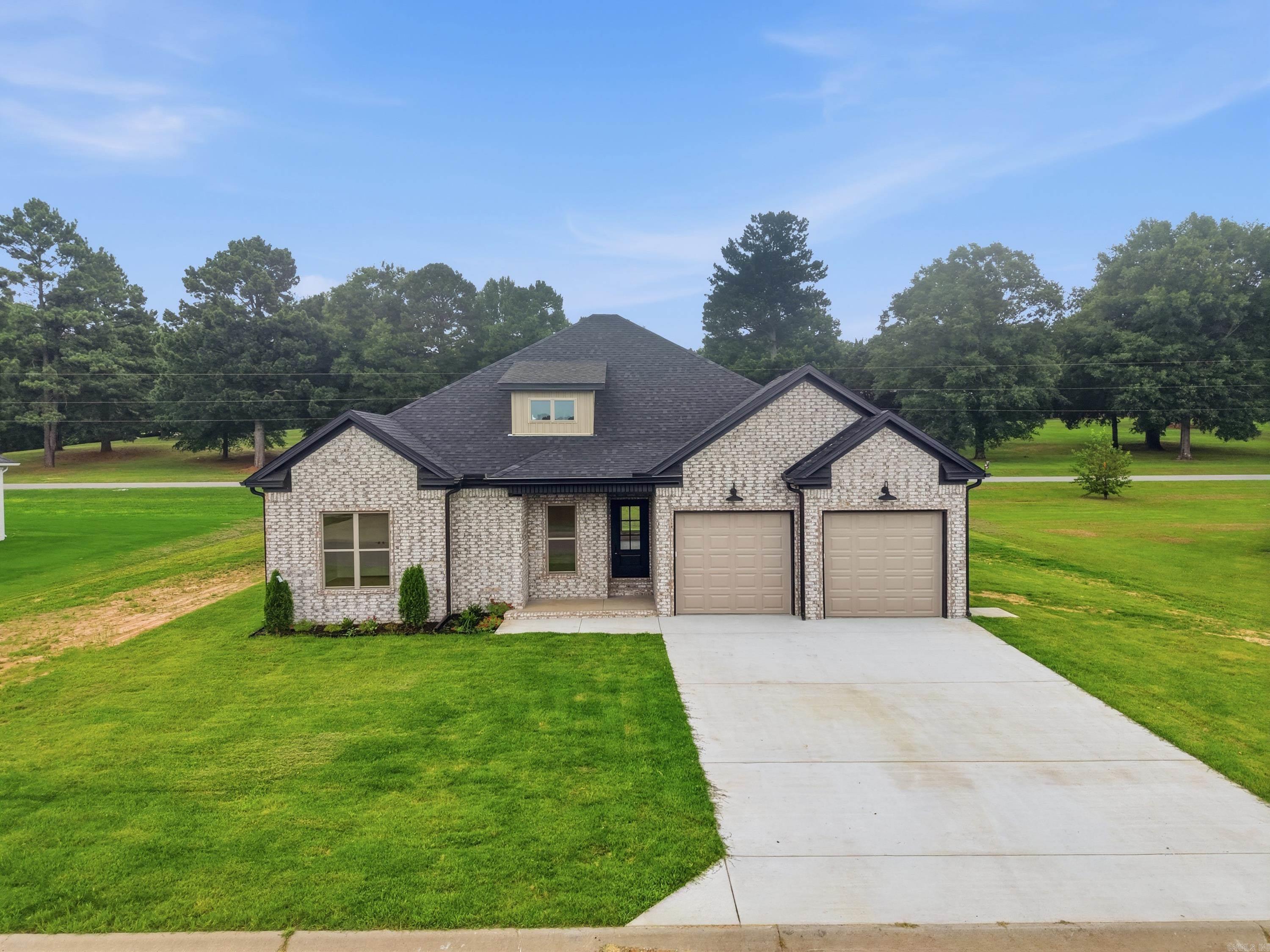 SUNSET LANDING - Residential