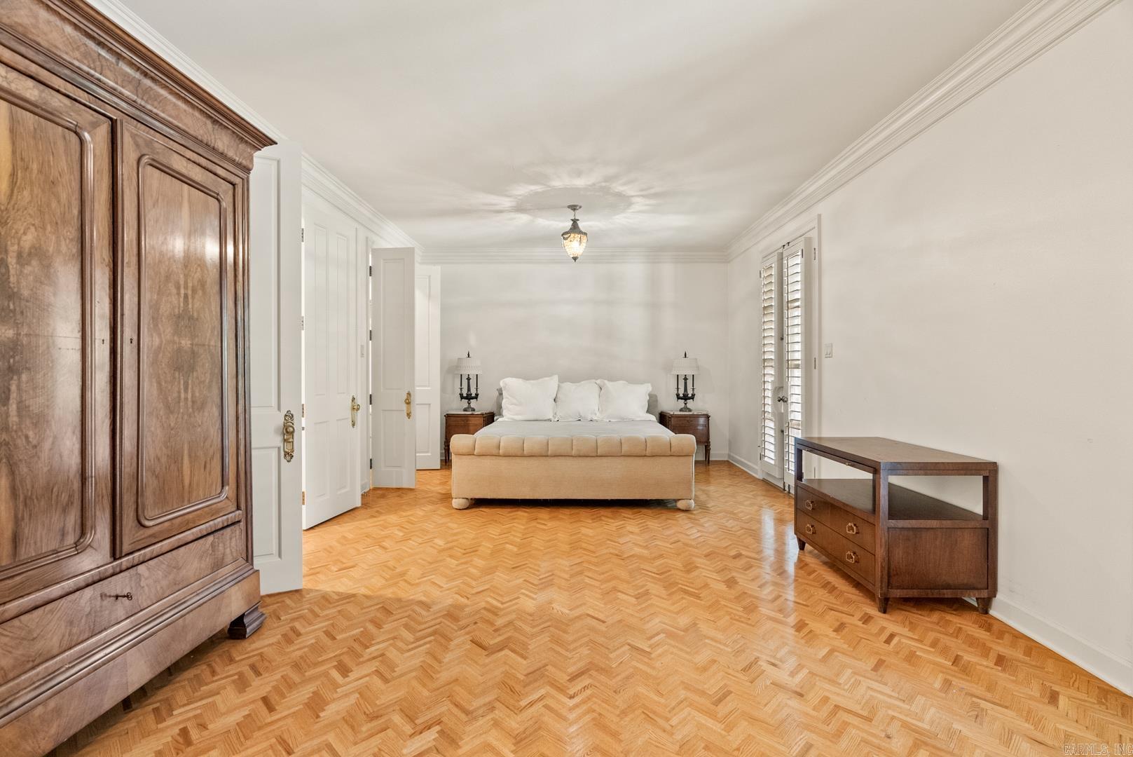 WALKER ELMO - Residential