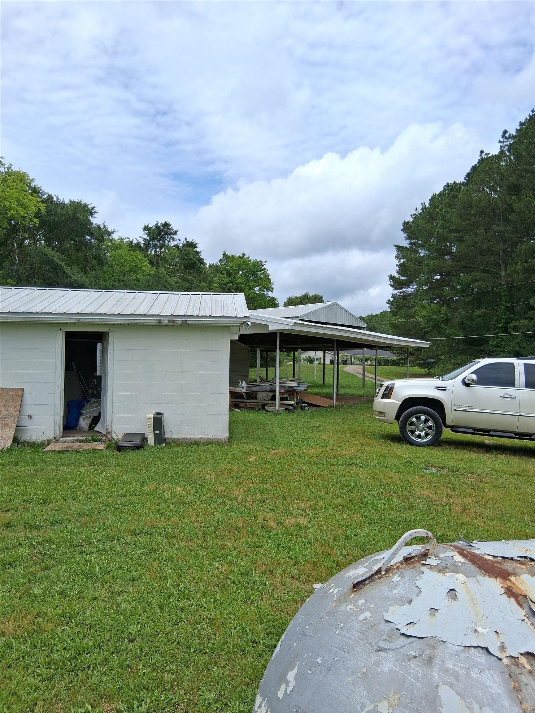 Hot Springs Outside - Residential