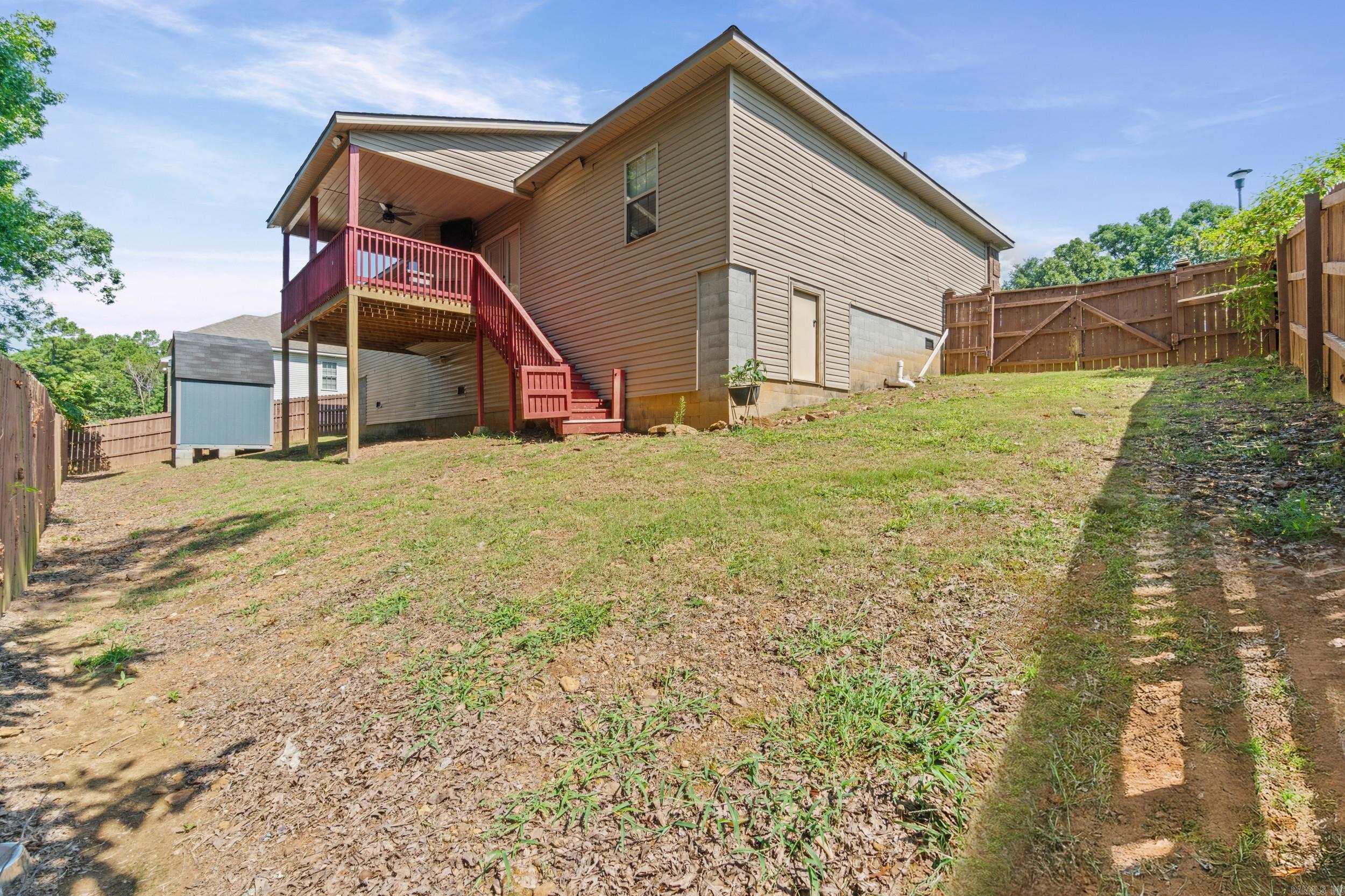 EMERALD MOUNTAIN - Residential