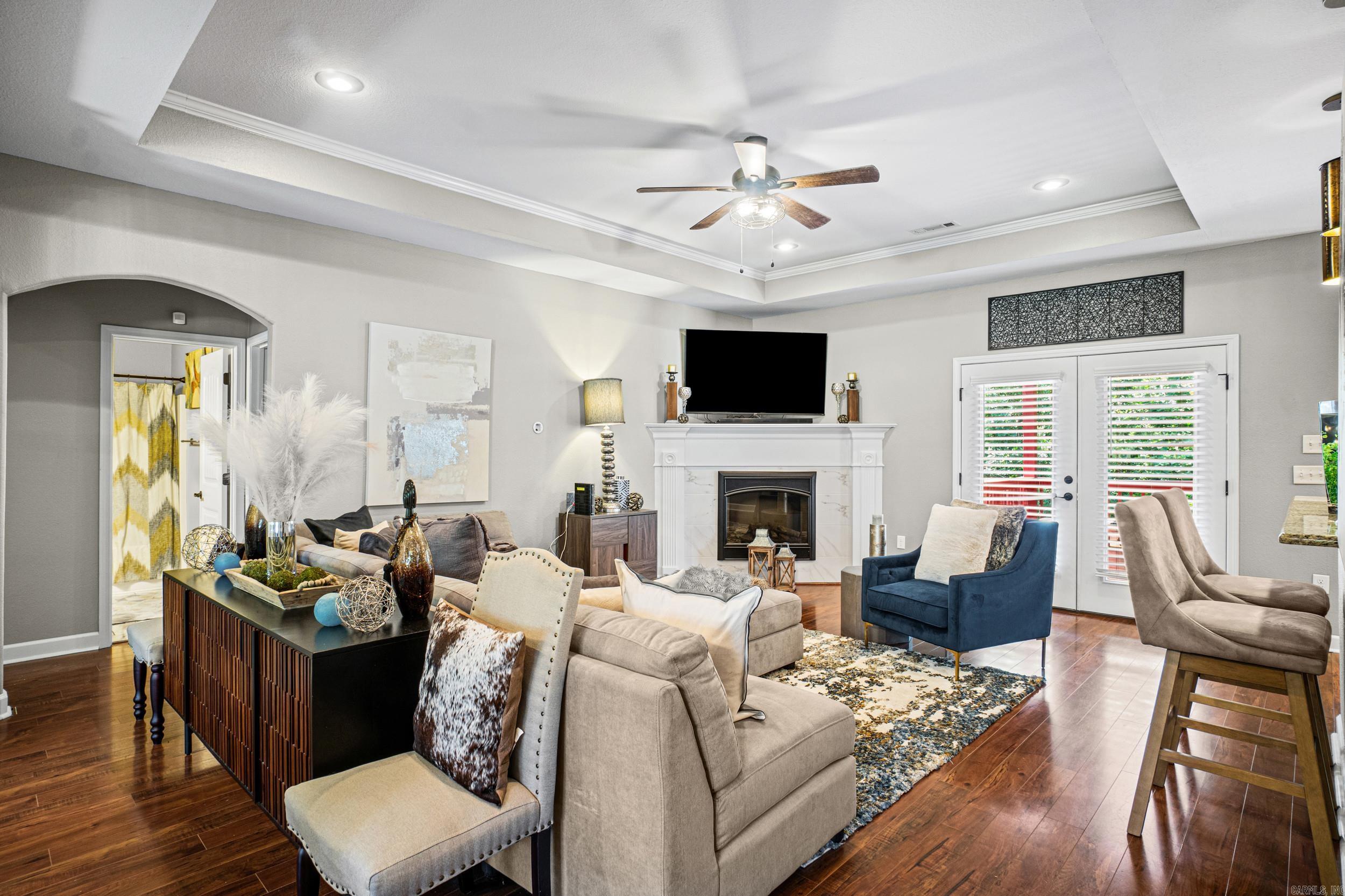EMERALD MOUNTAIN - Residential