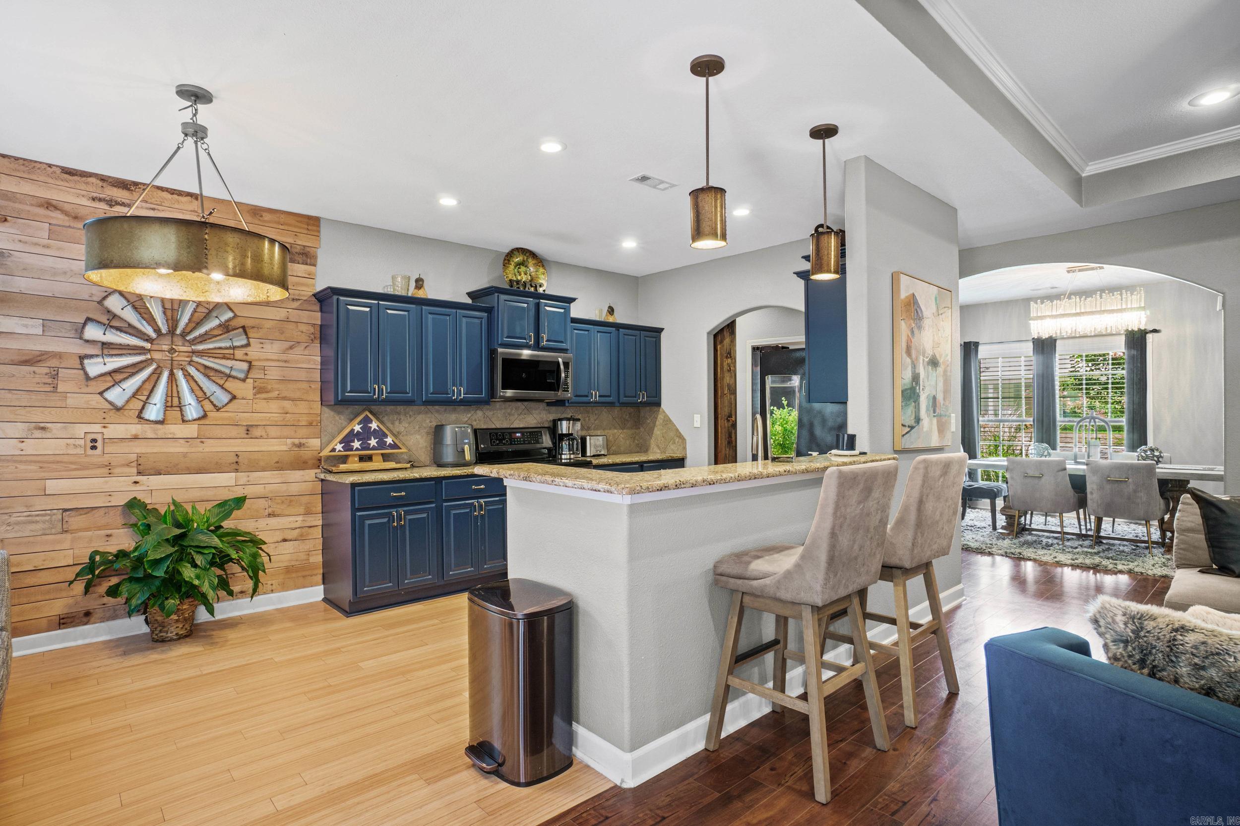 EMERALD MOUNTAIN - Residential