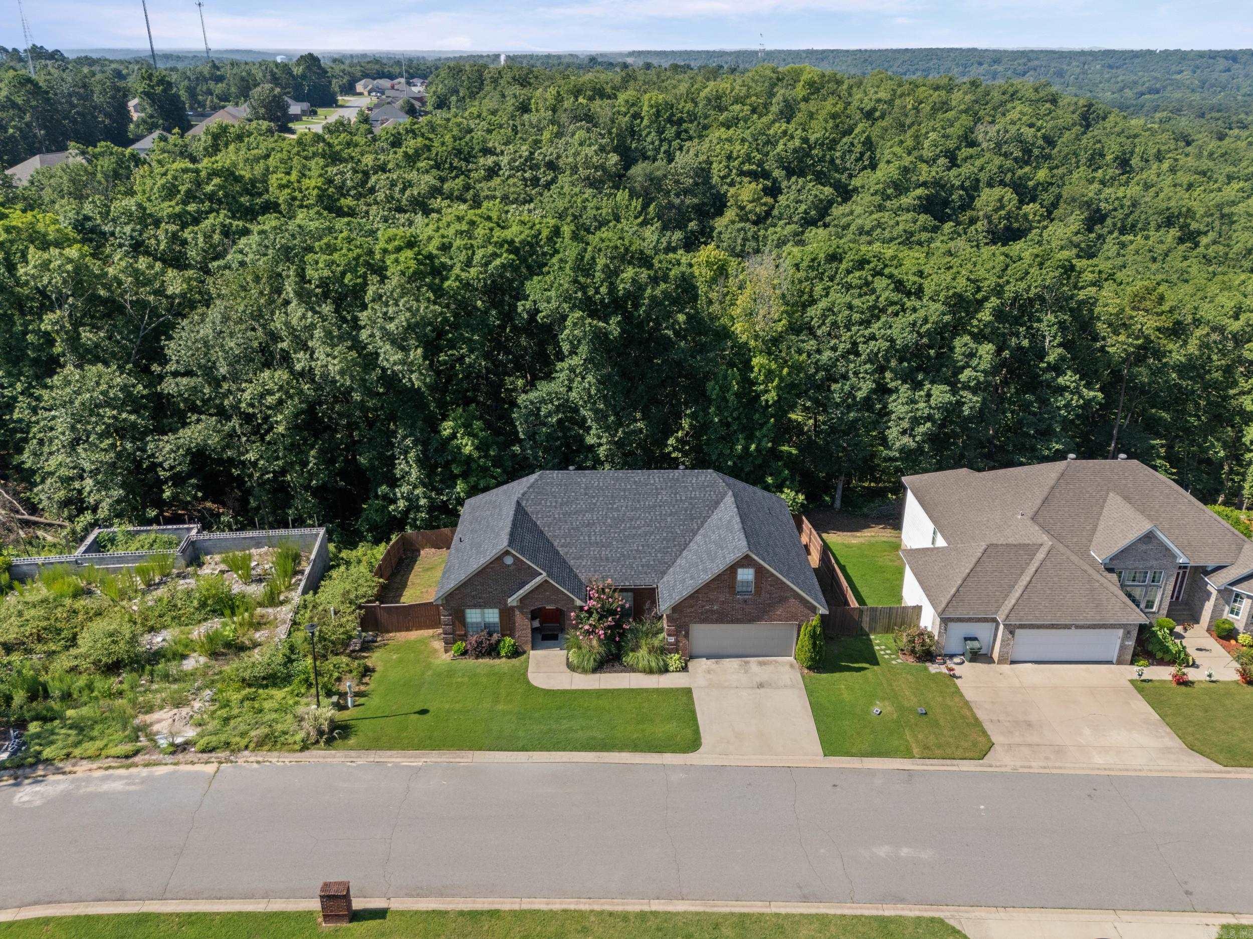 EMERALD MOUNTAIN - Residential