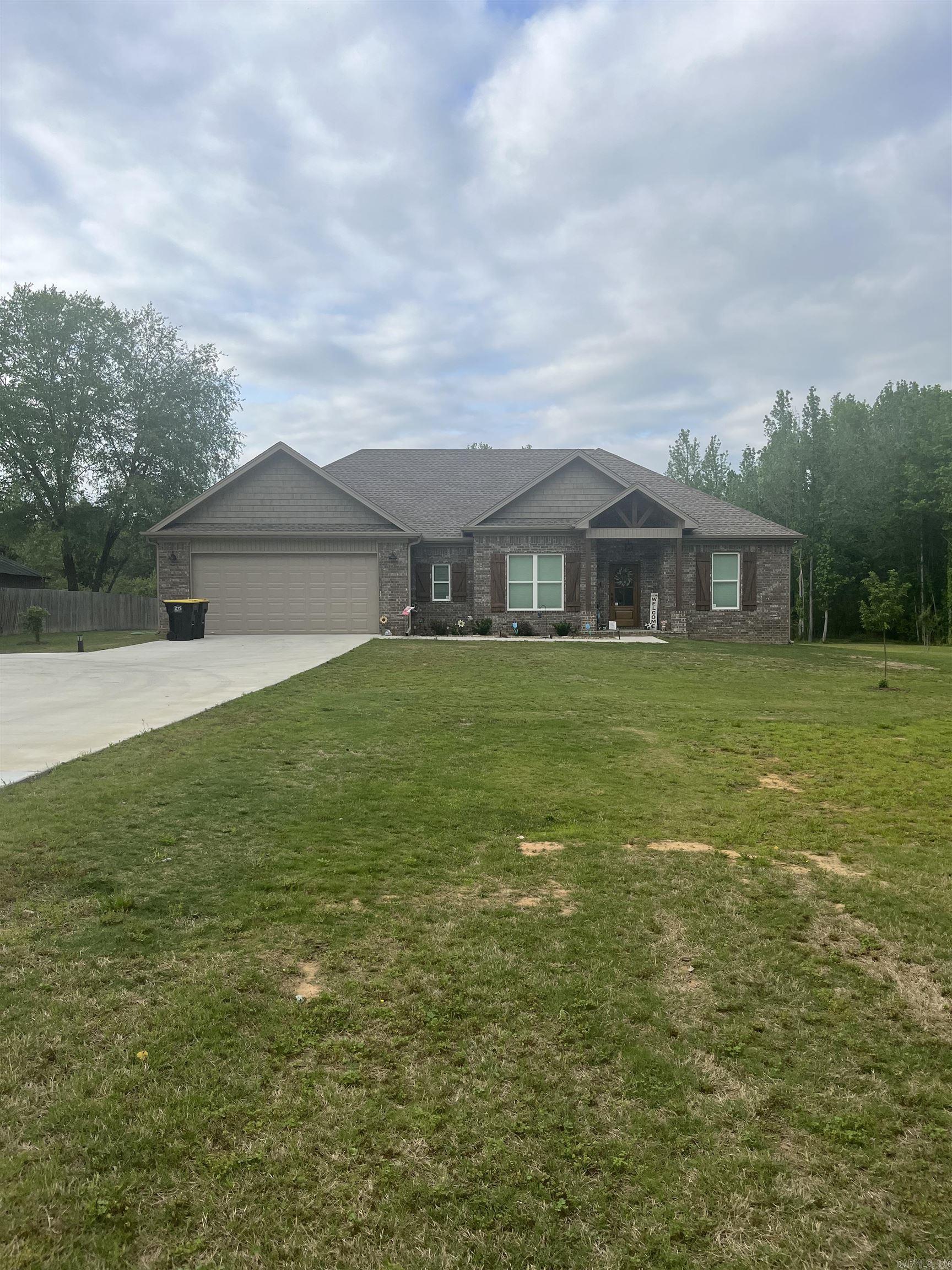 Beautiful 4 bedrooms 2 baths home built in 2025 on 1.39 acres. Two car garage with extra parking pad. Open living area and Kitchen, dining area, Kitchen has a butcher's pantry. Main bedroom with soaking tub, good size shower, and large closets. Other 3 bedrooms on opposite end of house. Two linen closets in hall. This will make a great house. Must See!! All pictures are live photos