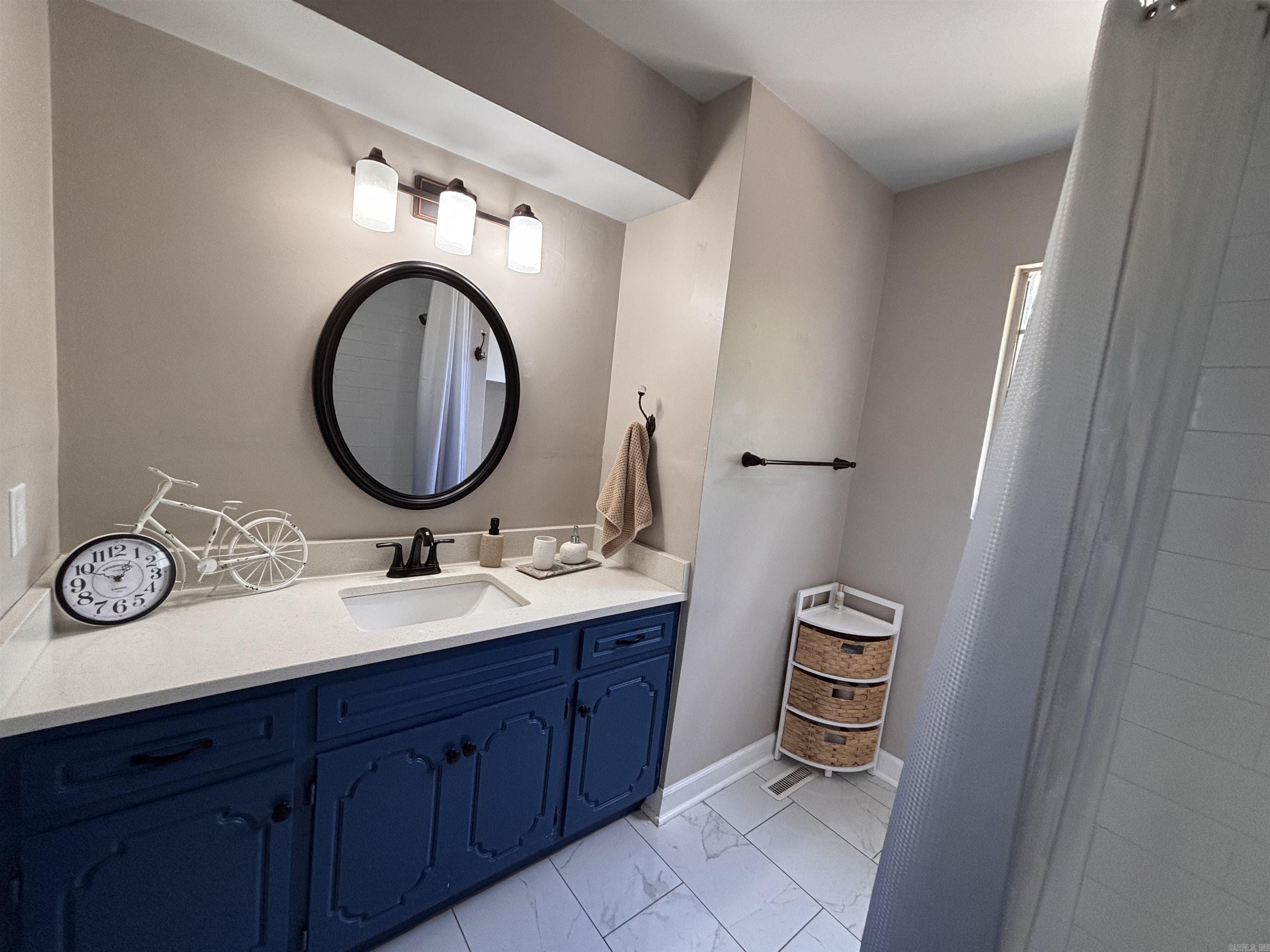 BROOKFIELD - Residential