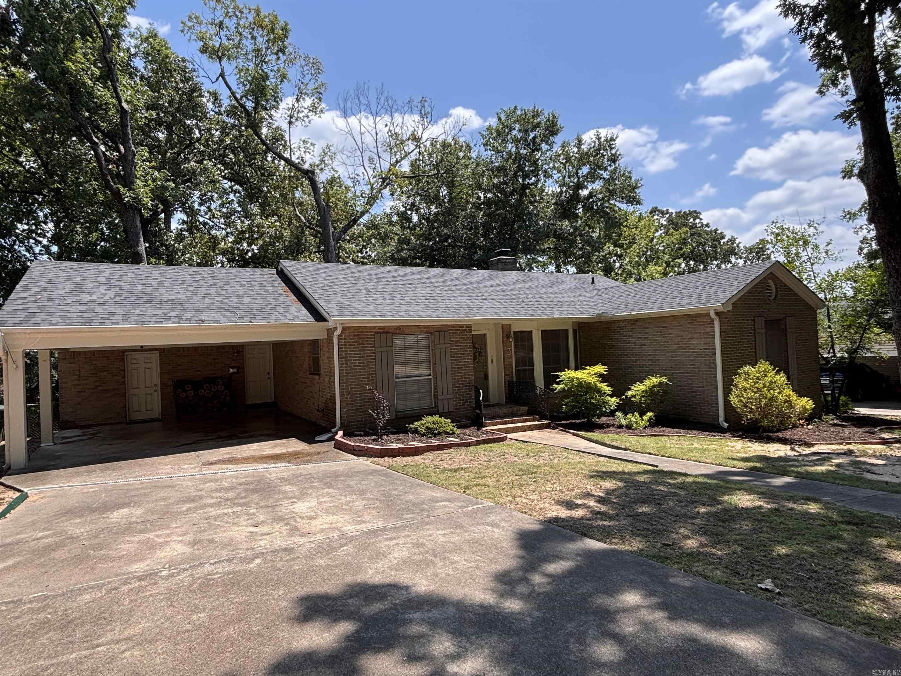 BROOKFIELD - Residential