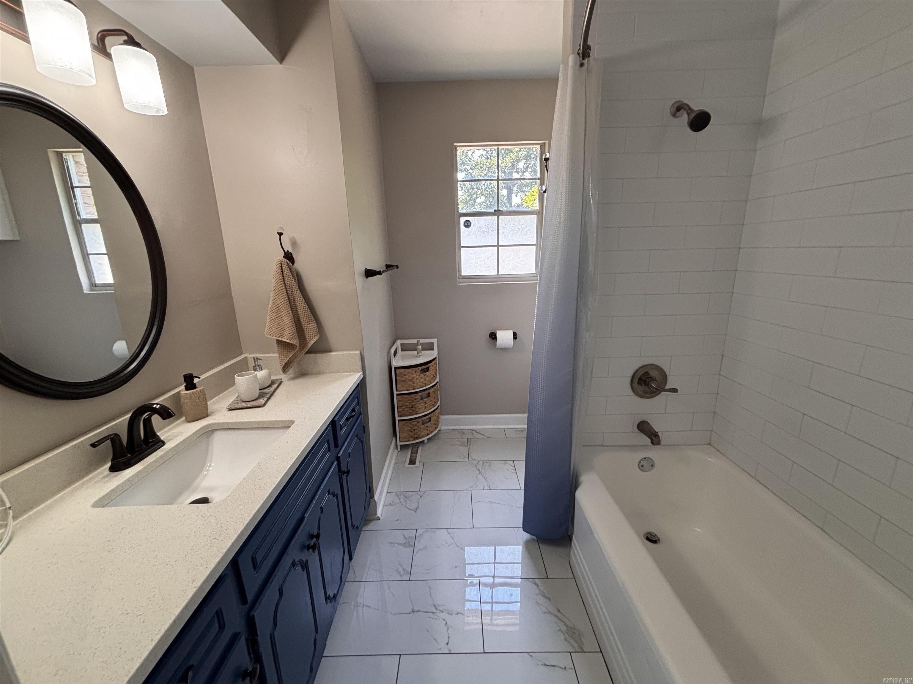 BROOKFIELD - Residential