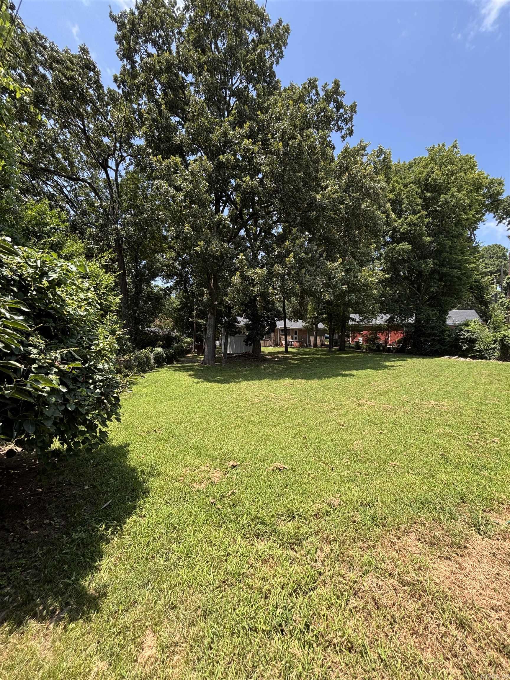 BROOKFIELD - Residential