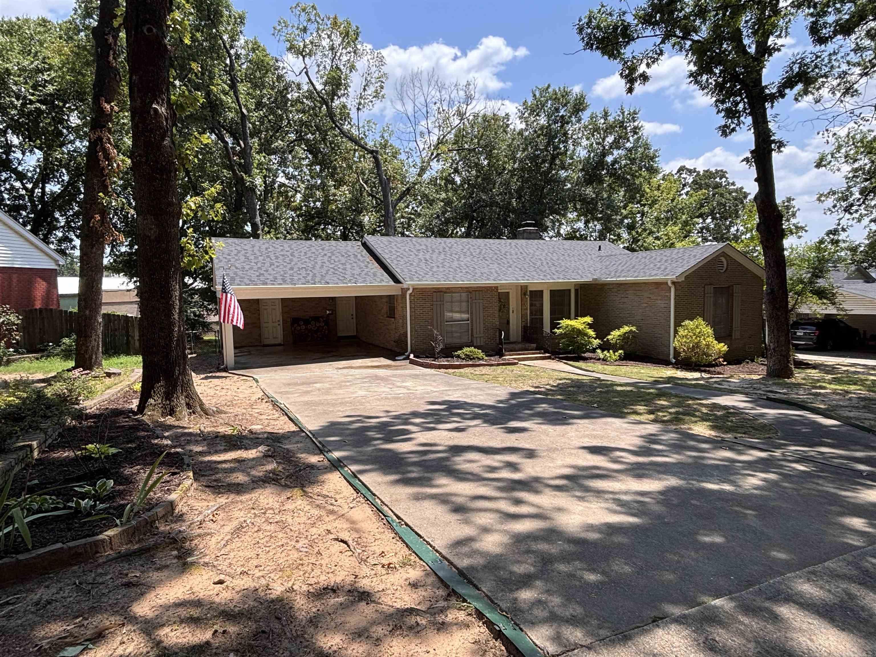 BROOKFIELD - Residential
