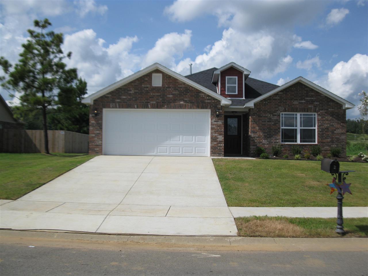 Beautiful new construction home.  Living room has hand-scraped wood floors and tray ceiling. Crown molding through-out, bronze fixtures, garden tub, window caps.....It's fabulous!!   Seller to pay up to $2000 for buyer's closing with acceptable offer.