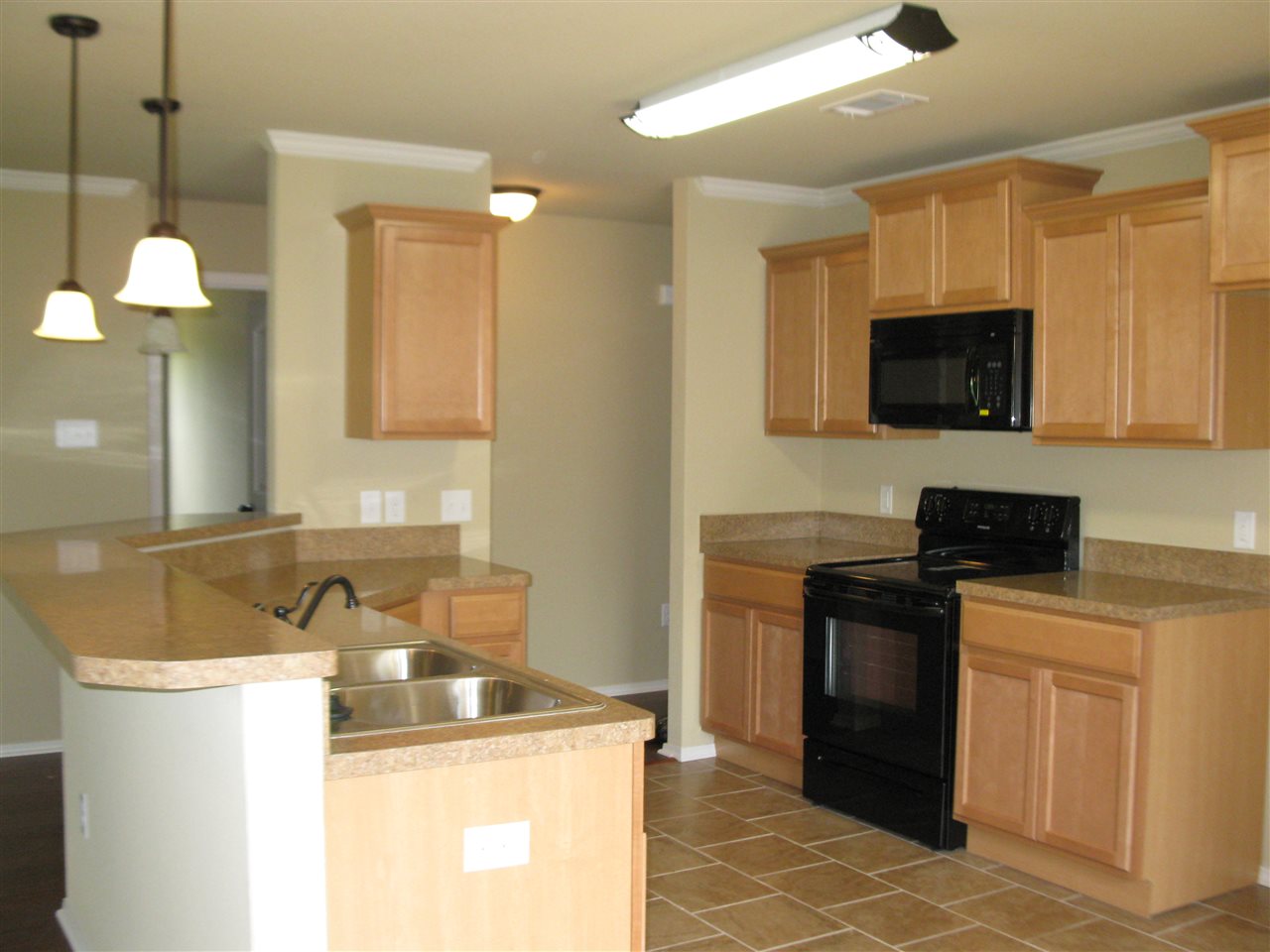 PARKWAY MEADOWS - Residential