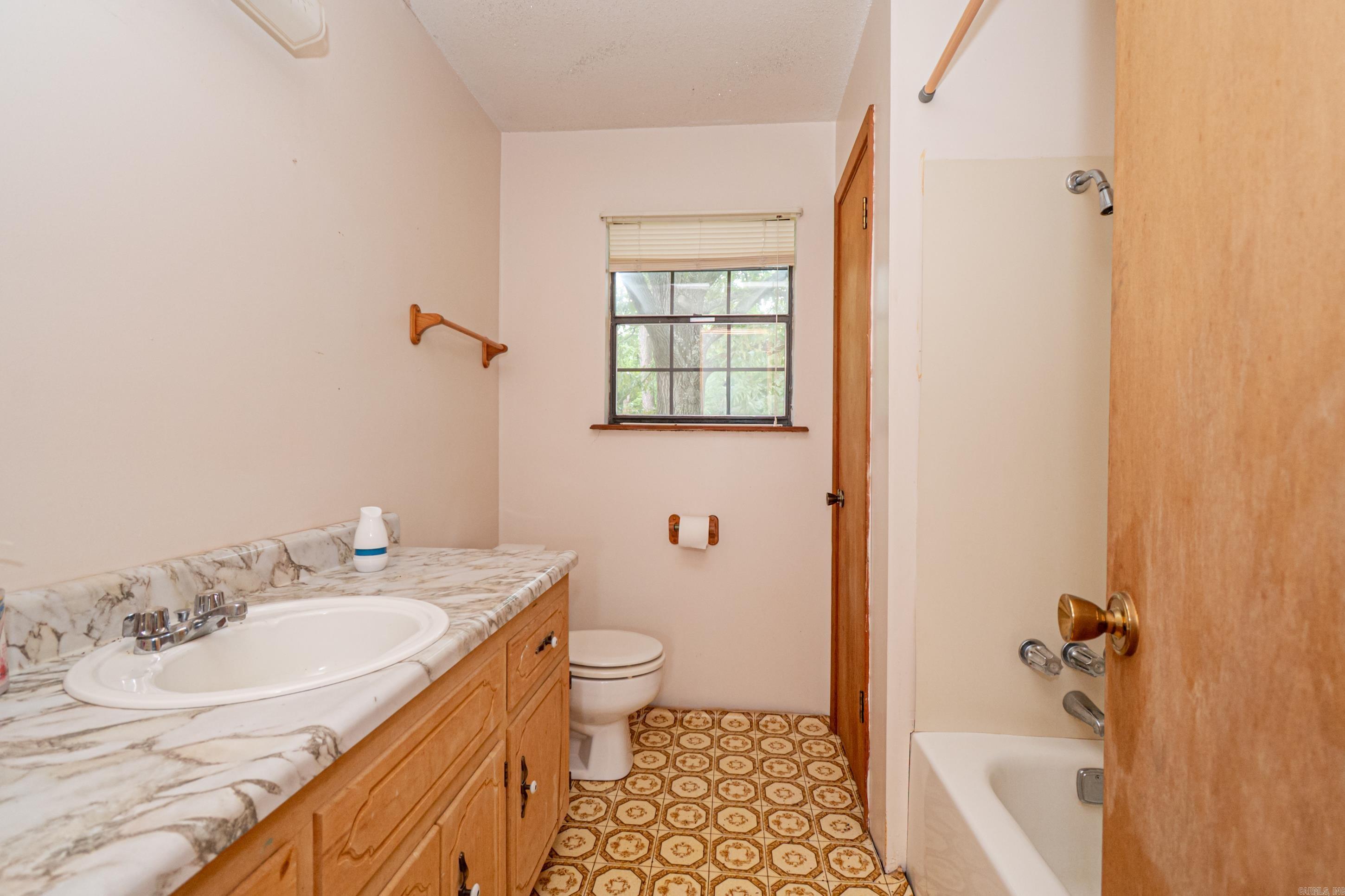 MONTICELLO - Residential