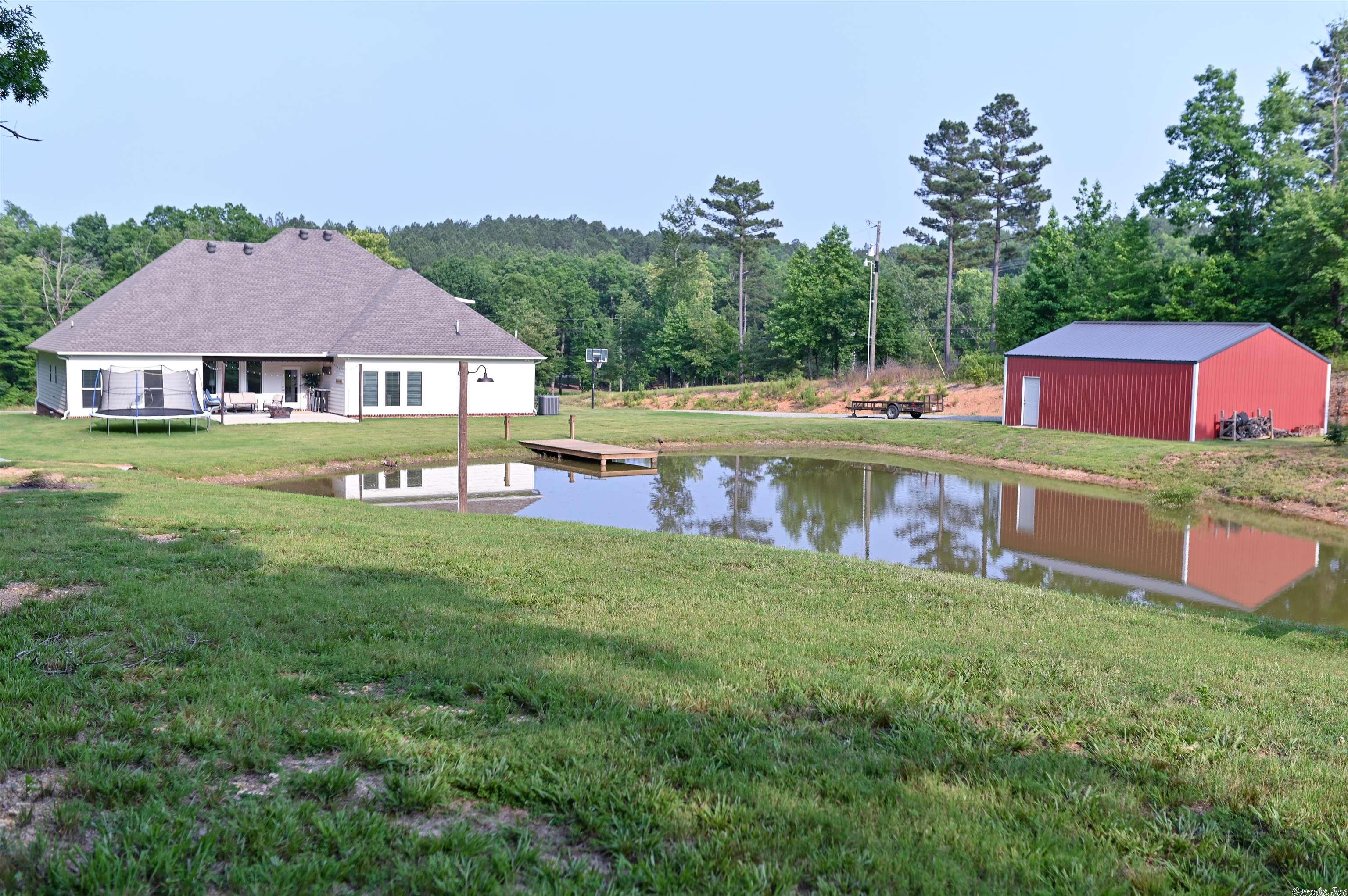 COOL VALLEY - Residential