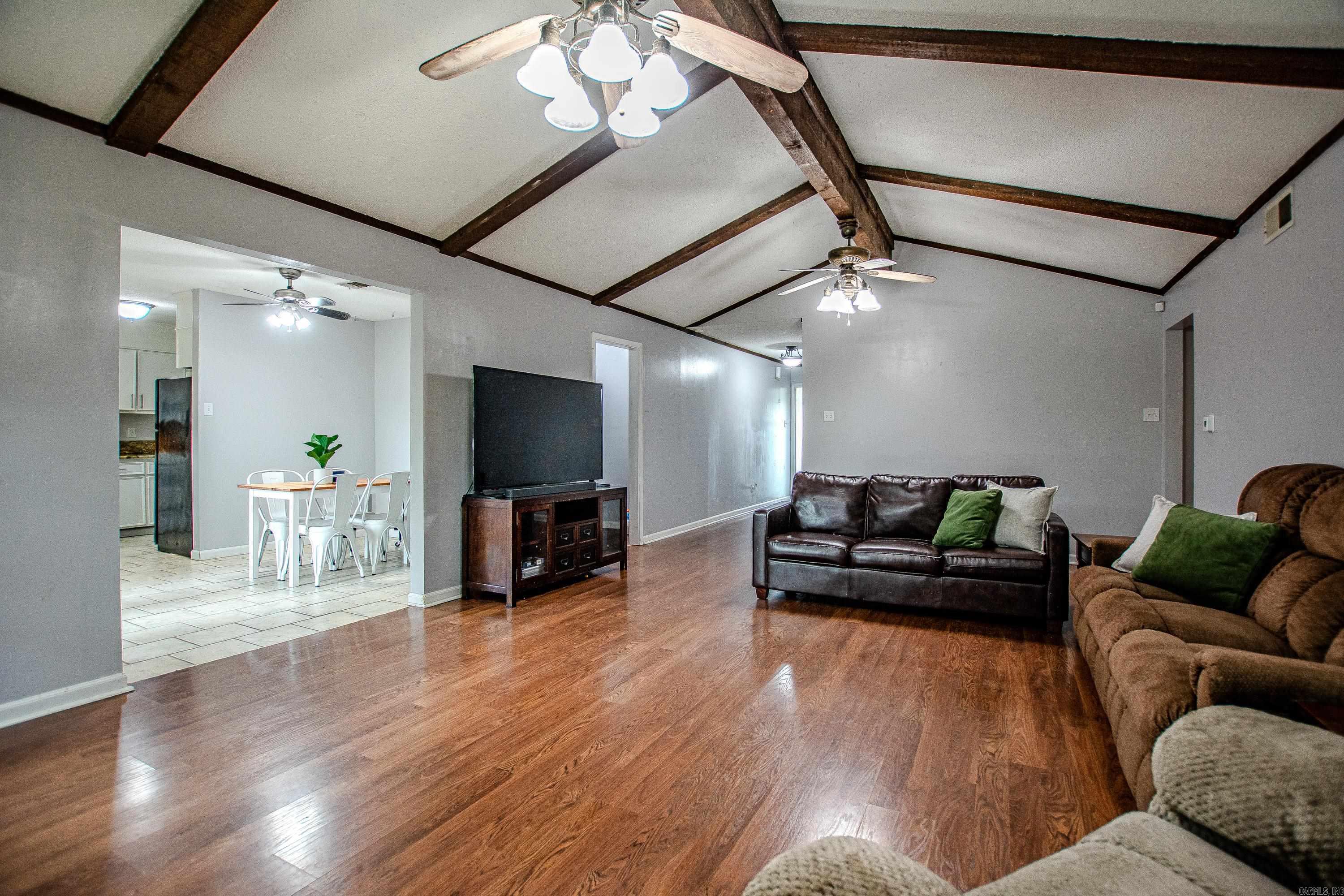 INDIAN HILLS - Residential