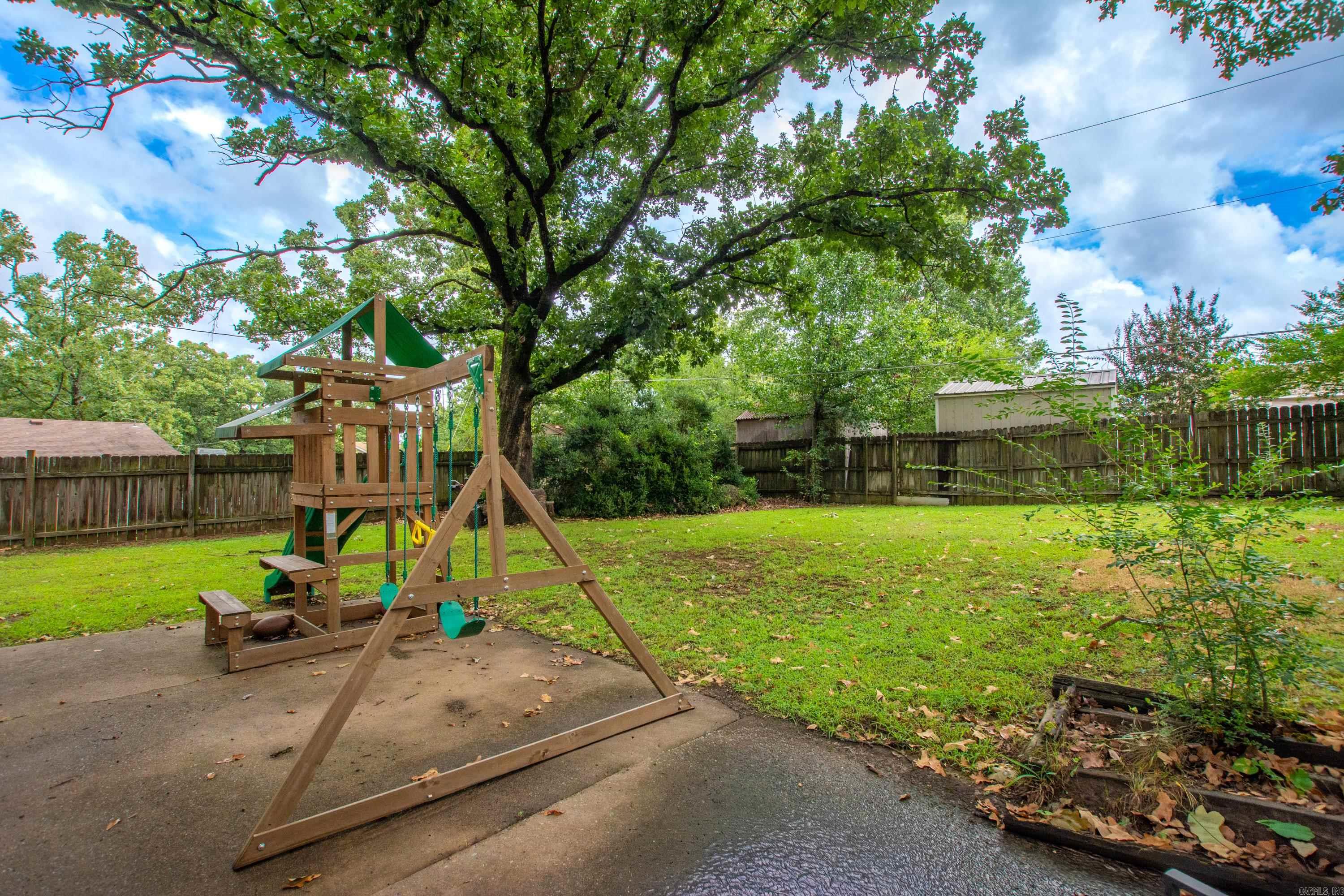 INDIAN HILLS - Residential