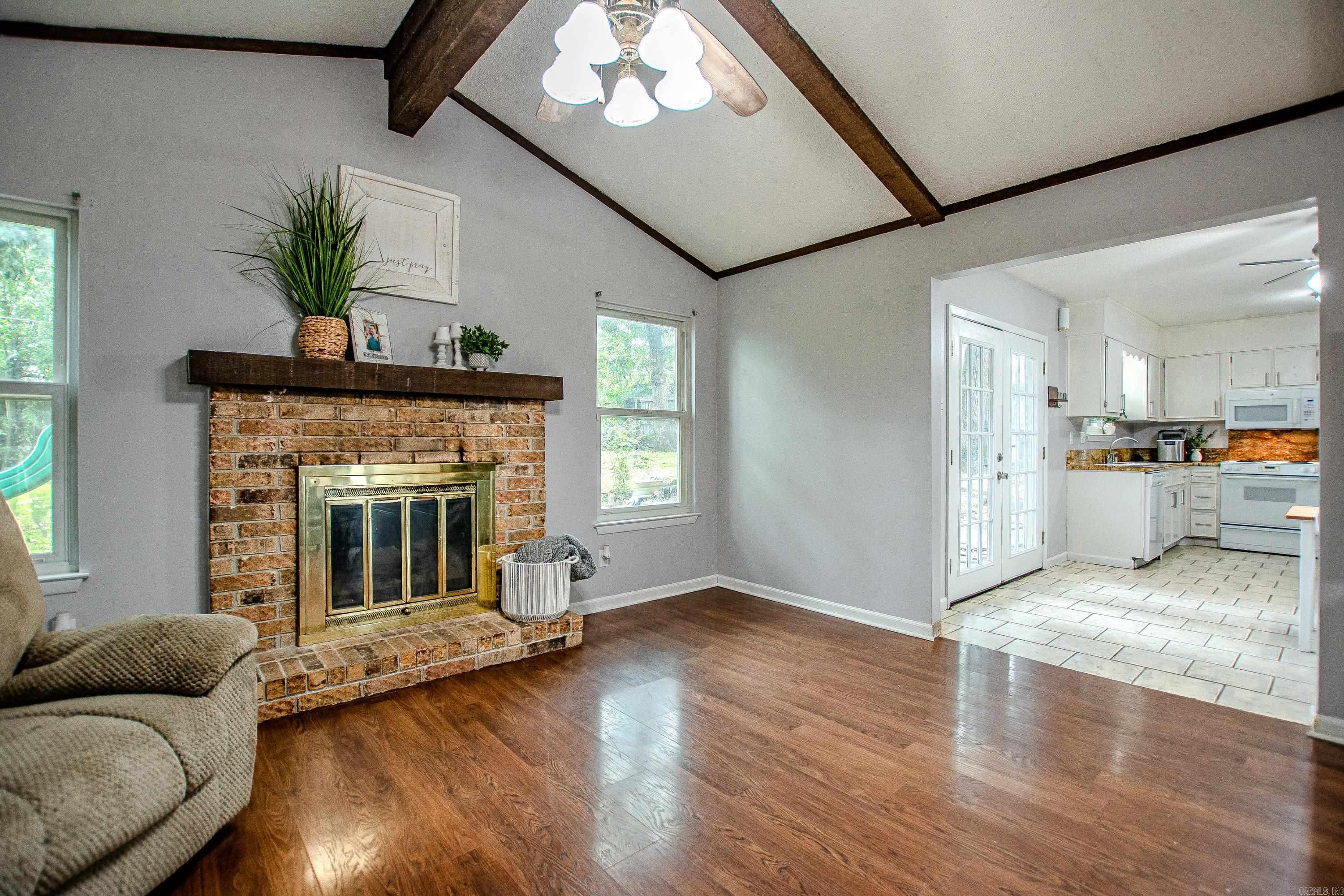 INDIAN HILLS - Residential