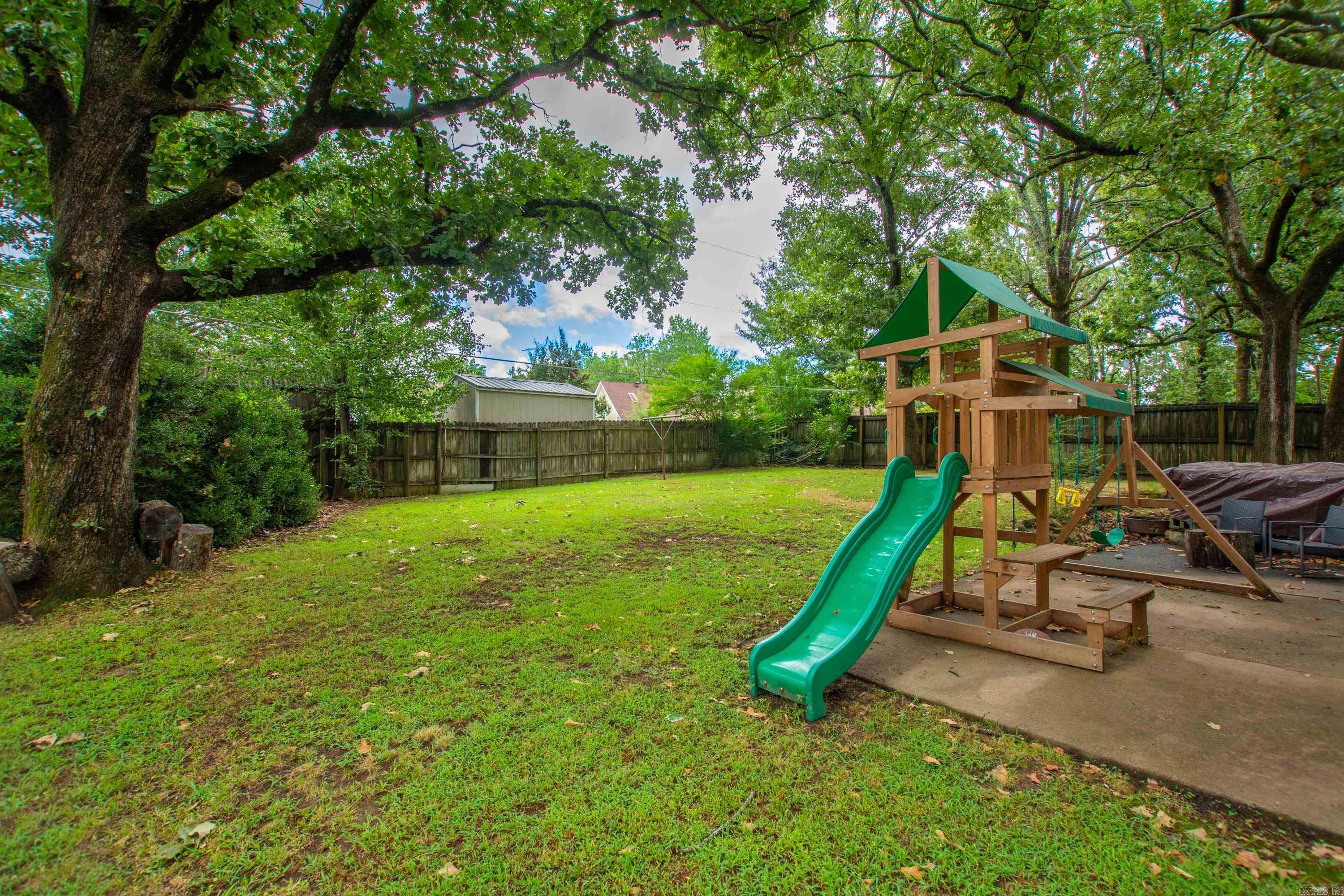 INDIAN HILLS - Residential