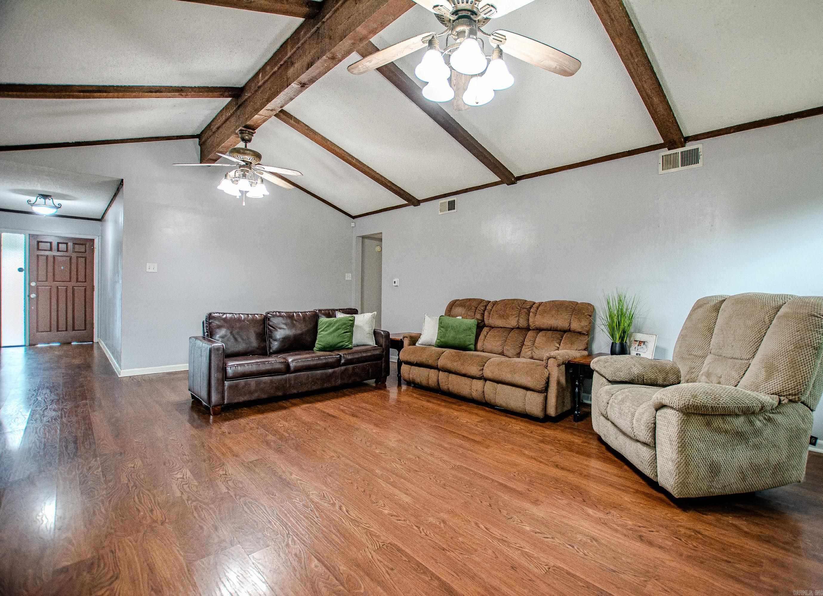 INDIAN HILLS - Residential