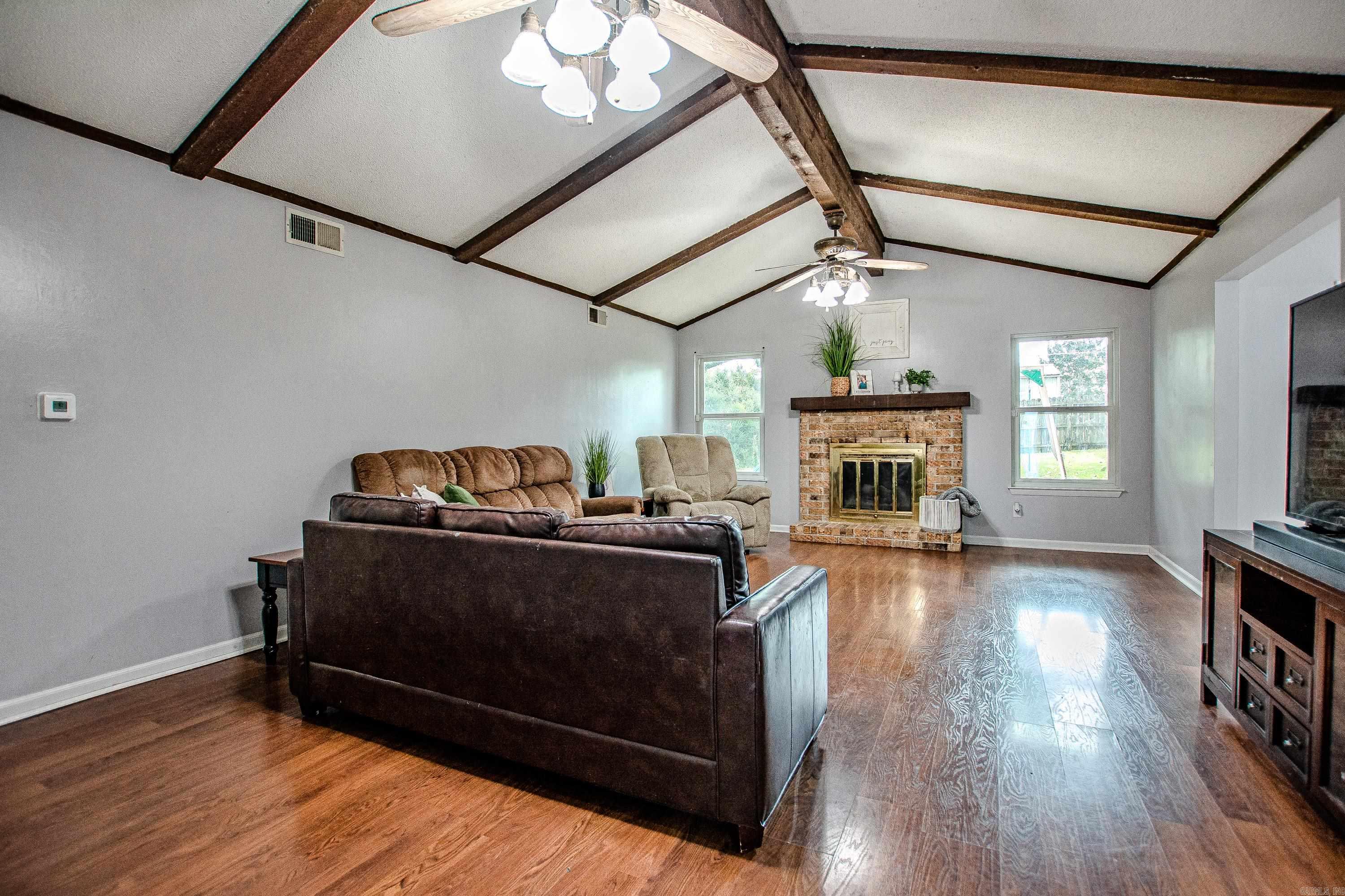 INDIAN HILLS - Residential